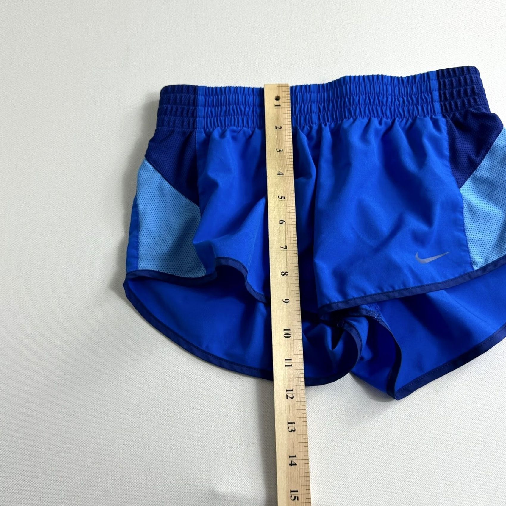 Nike Nike Running Shorts Womens XS 3 Inch Blue Athletic Training Gym Active Drawstring Athletic Wear Women XS Blue Nike Running Shorts Size 26" / US 2 / IT 38 - 4 Thumbnail
