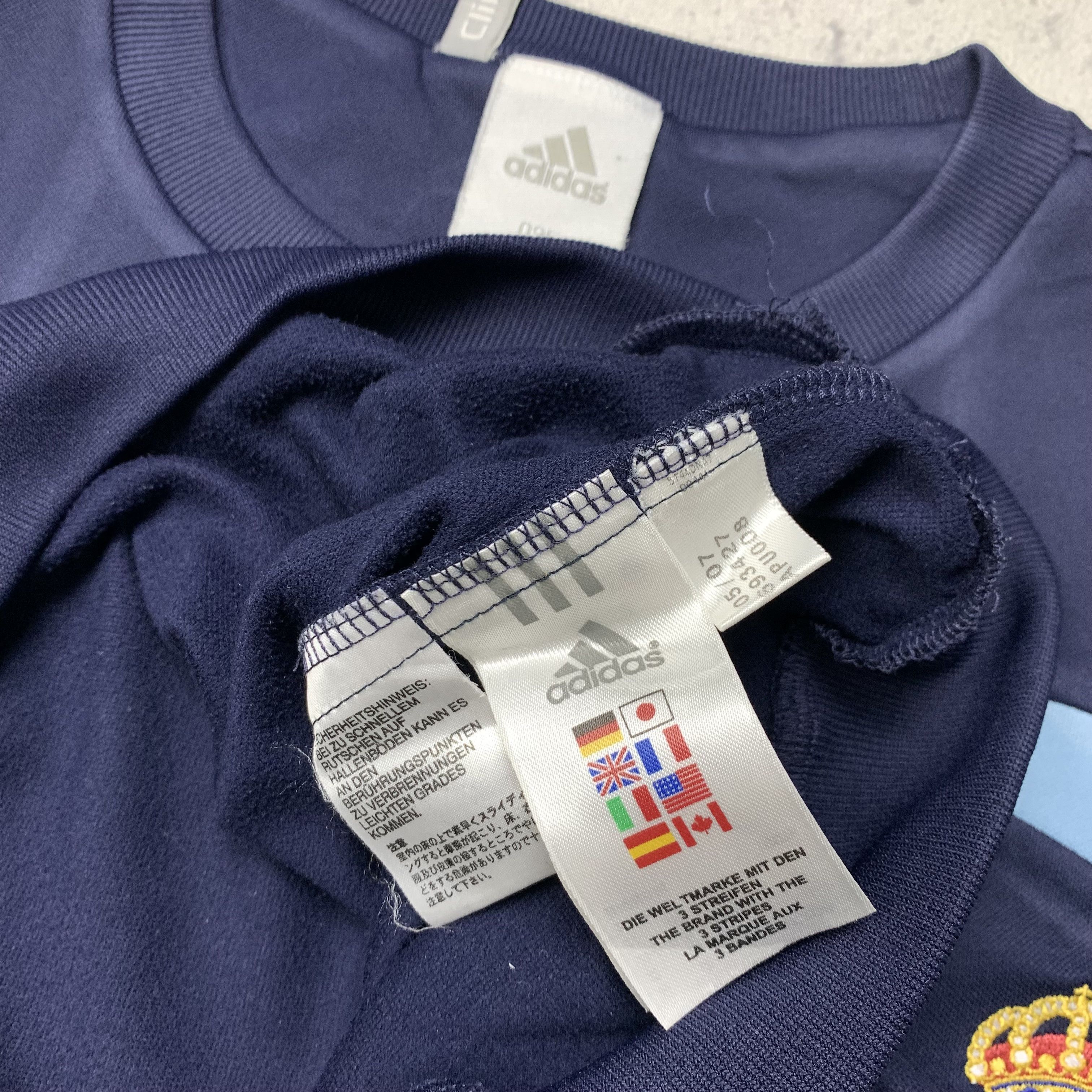 Adidas Vintage Adidas Real Madrid Y2K Sweatshirt Crewneck Size US S / EU 44-46 / 1 - 6 Thumbnail