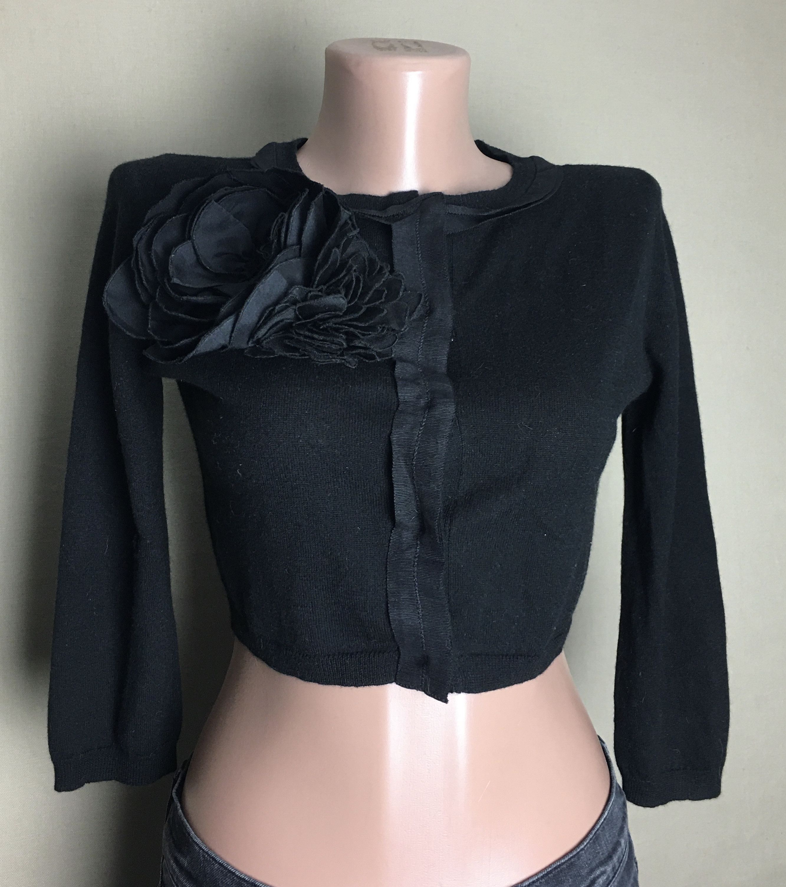 Max Mara Max Mara Pianoforte Silk Cashmere Flower Application Top S Size S / US 4 / IT 40 - 1 Thumbnail