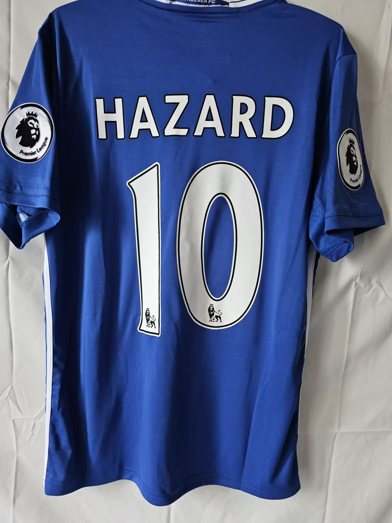 Chelsea HAZARD 10 シャツ