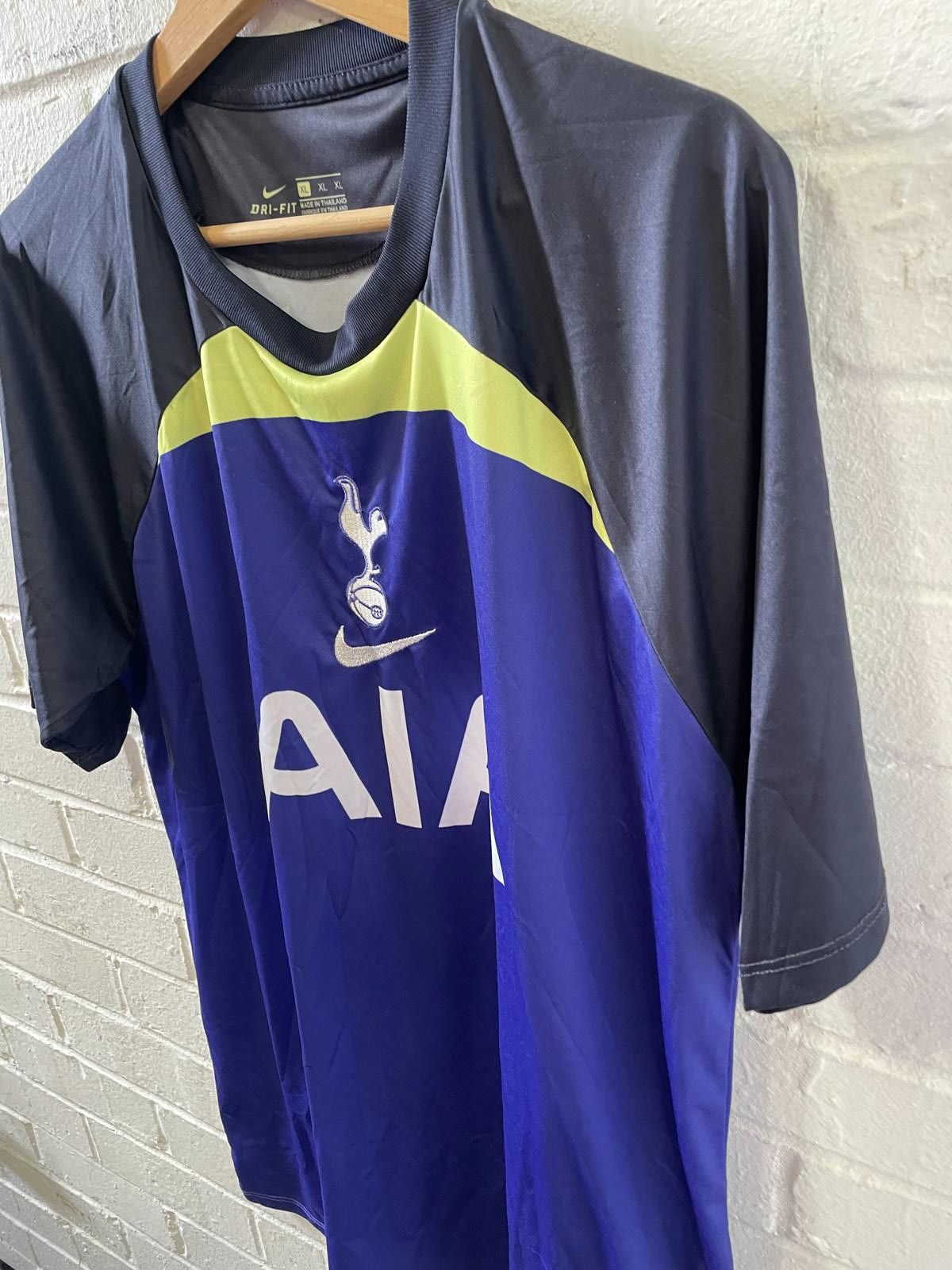 Nike Tottenham Hotspur Kane #10 Soccer Jersey Size ONE SIZE - 4 Thumbnail