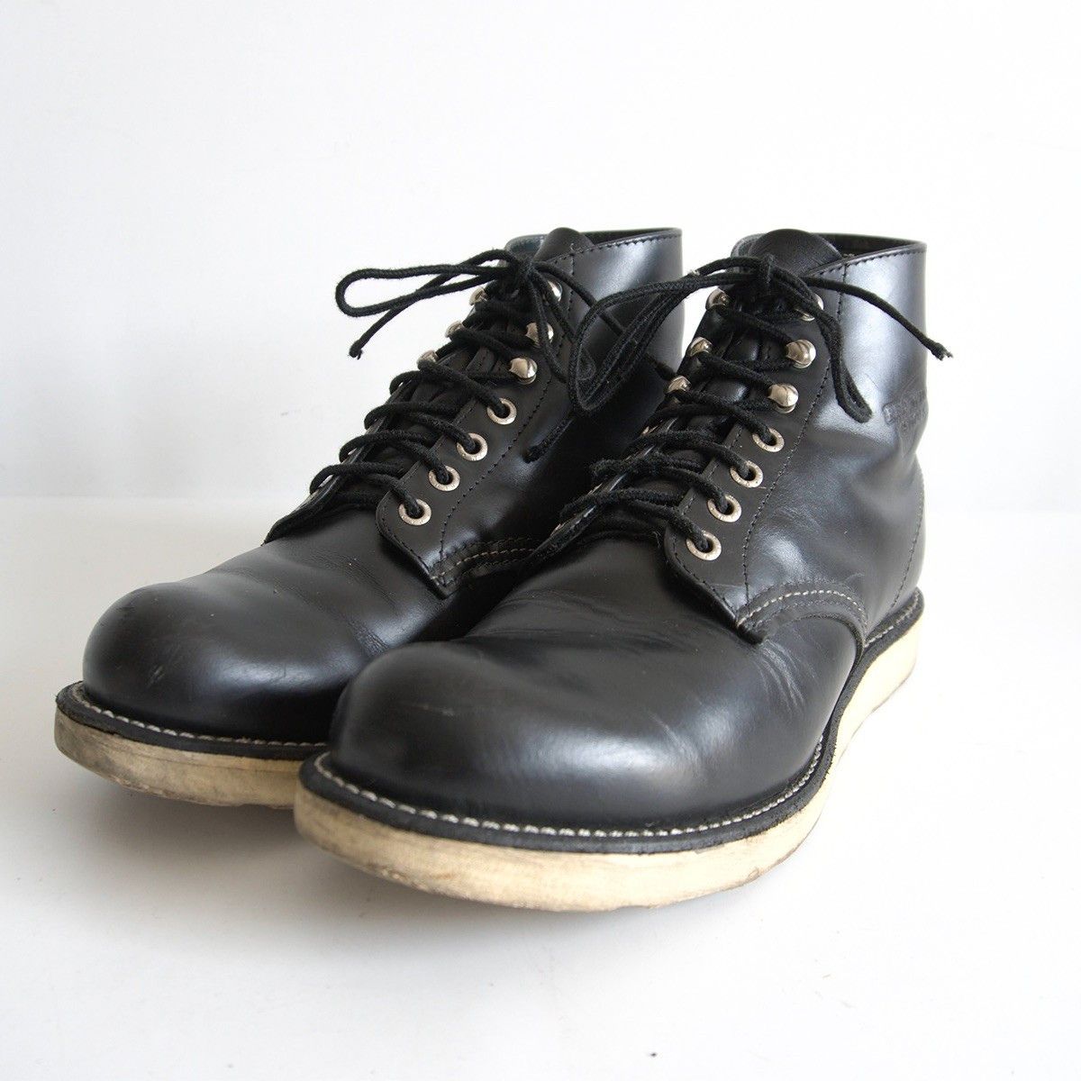 Red Wing Red Wing 8166 Round Toe Boots | Grailed