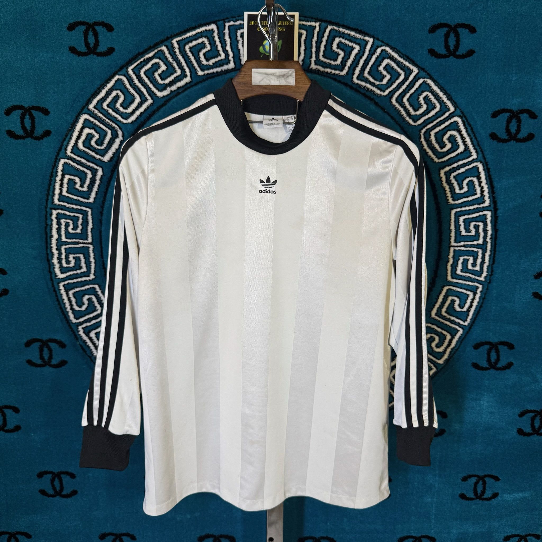 Adidas ICONIC THREE STRIPE MOTIF LONGSLEEVE Size US M / EU 48-50 / 2 - 1 Preview