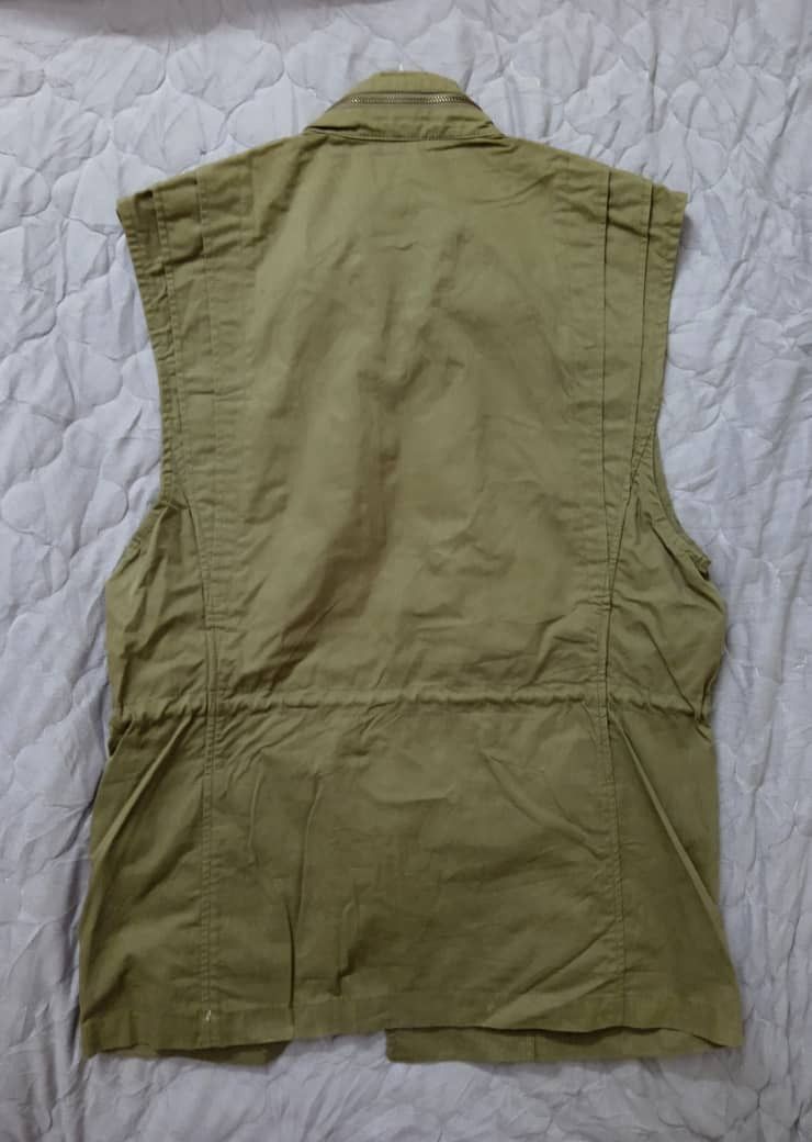 Japanese Brand Couples us n them Military Green Vest Size US L / EU 52-54 / 3 - 4 Thumbnail