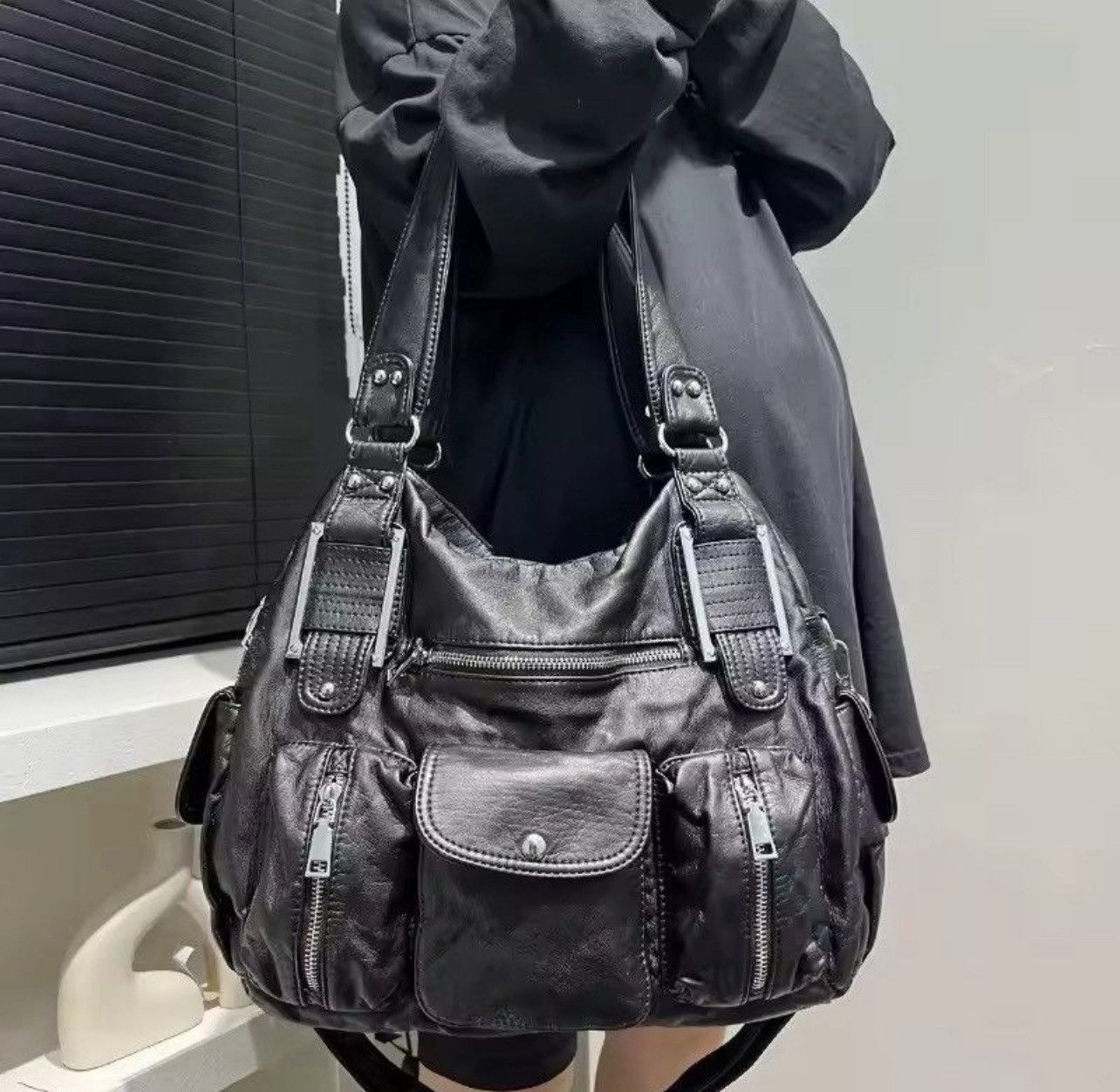 Leather Multi-Pocket Shoulder Crossbody Bag Size ONE SIZE - 1 Thumbnail