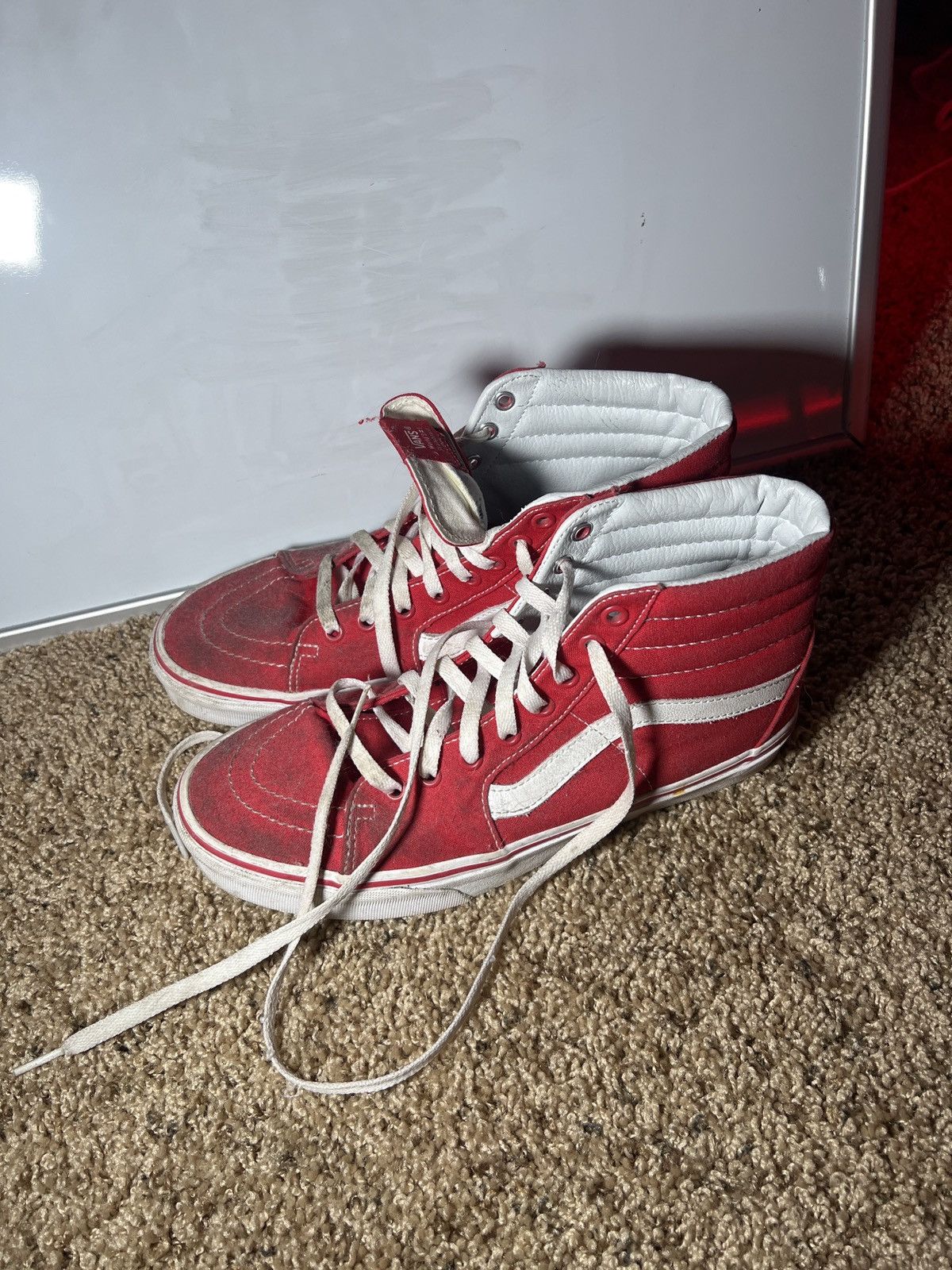 Vans Red hightop vans Size US 9 / EU 42 - 5 Thumbnail