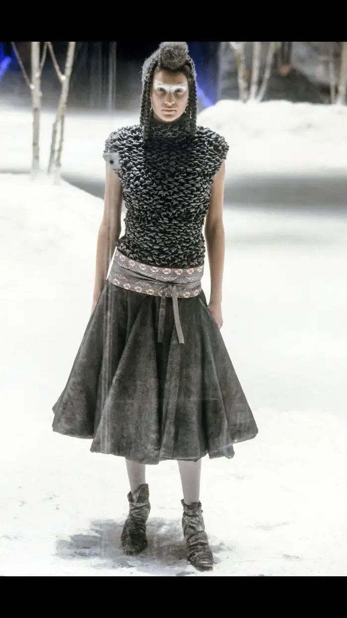 Alexander McQueen FW99 'The Overlook' Textured Top Size S / US 4 / IT 40 - 1 Thumbnail