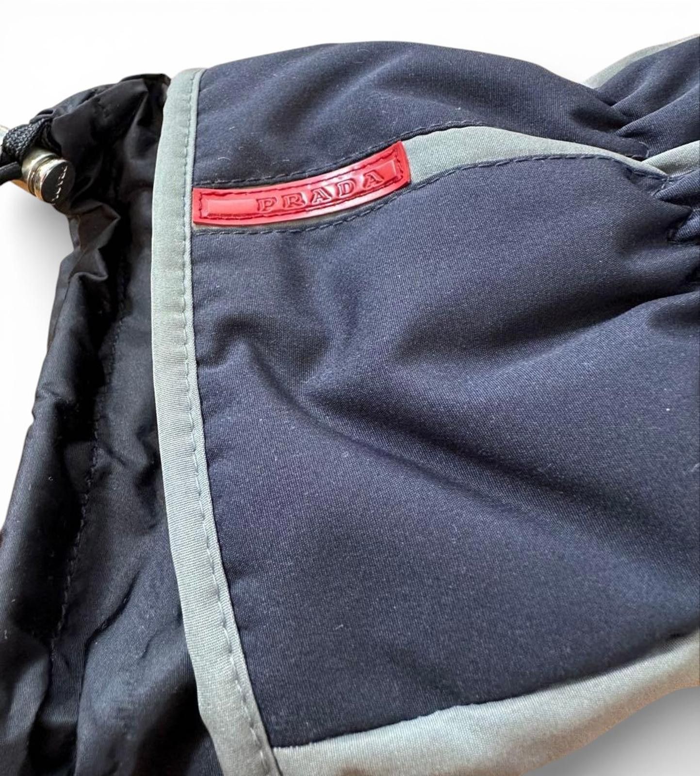 Prada Prada - Navy and Grey Winter Gloves with Red Logo Detail Size ONE SIZE - 3 Thumbnail