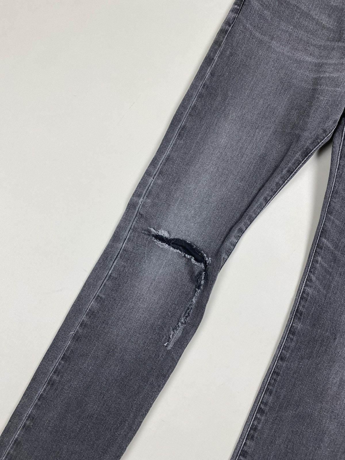 Balenciaga Balenciaga ladies distressed denim skinny biker jeans Size 28" / US 6 / IT 42 - 4 Thumbnail