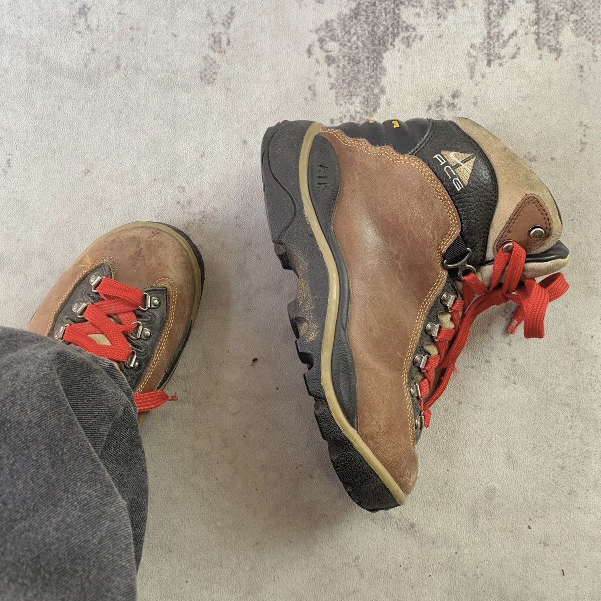 Nike ACG 1990s Nike ACG Zoom Air Chunky Leather Alpine Boots Size US 9 / EU 42 - 9 Thumbnail