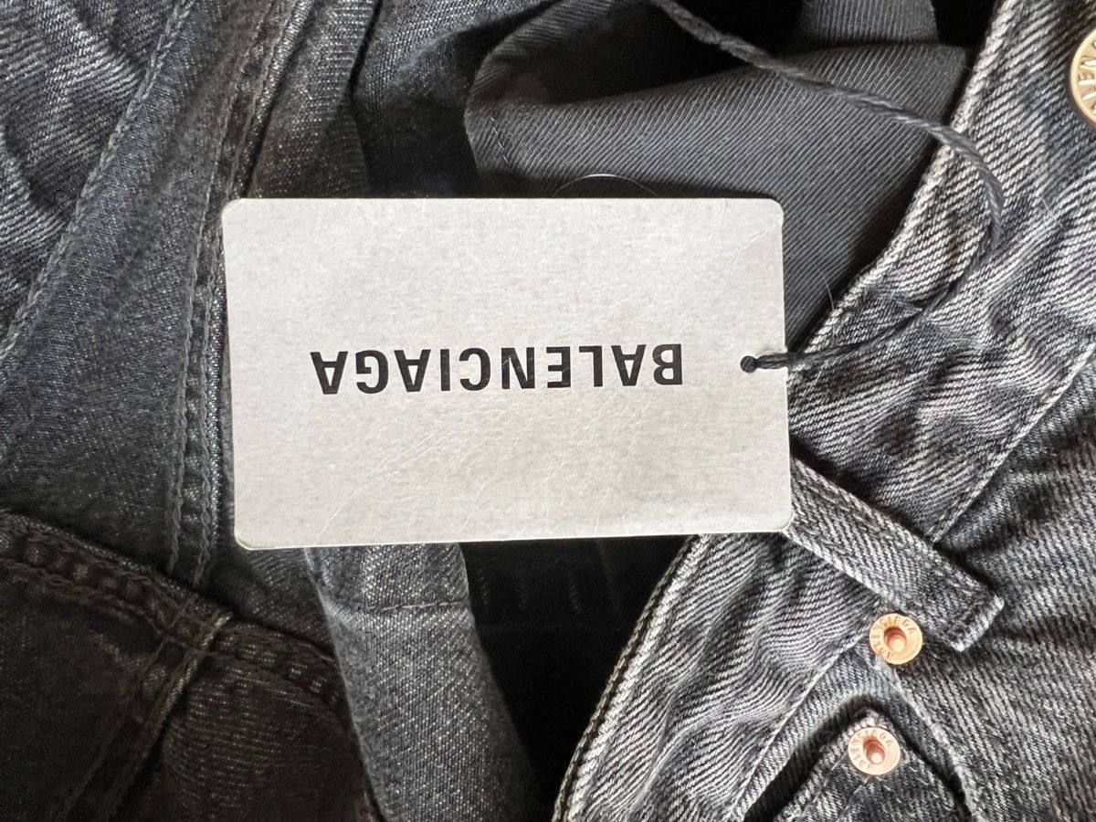 Balenciaga Balenciaga Bootcut Darkwash denim Size US 30 / EU 46 - 7 Thumbnail
