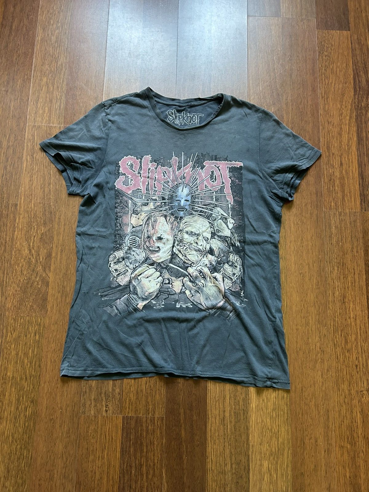 Slipknot Vintage Slipknot Faded Crazy Graphic Print 00s Unisex Size M Size US M / EU 48-50 / 2 - 1 Thumbnail