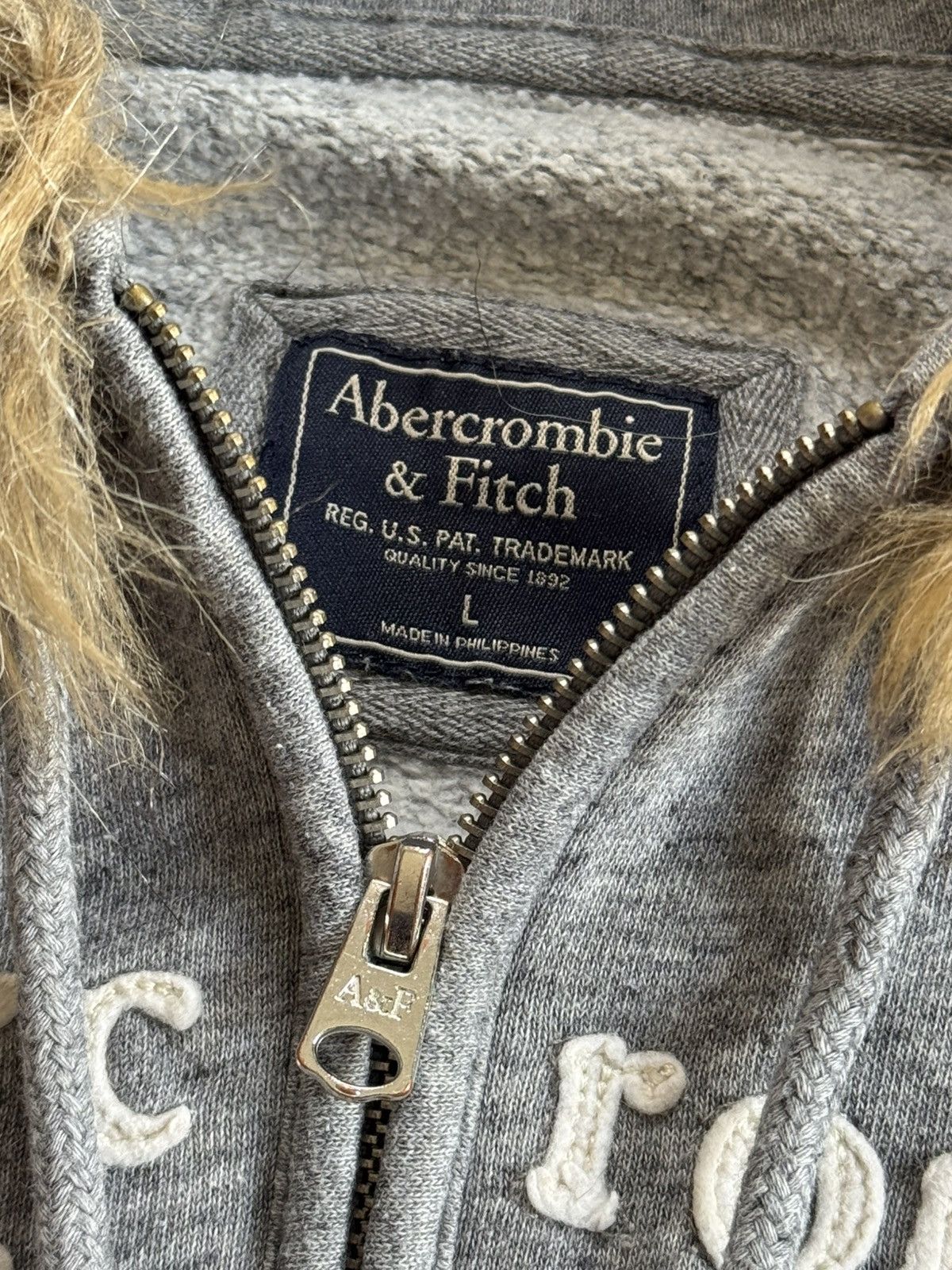 Abercrombie & Fitch Abercrombie & Fitch Y2K Fur Faux hoodie if six was nine LGB Size L / US 10 / IT 46 - 5 Thumbnail