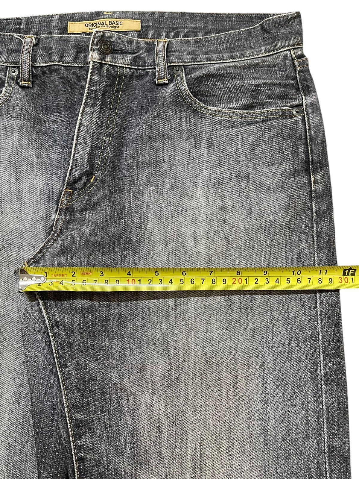 Uniqlo Vintage Y2K Japan Uniqlo Grey Faded Wash Style Straight Leg Size US 33 - 14 Thumbnail