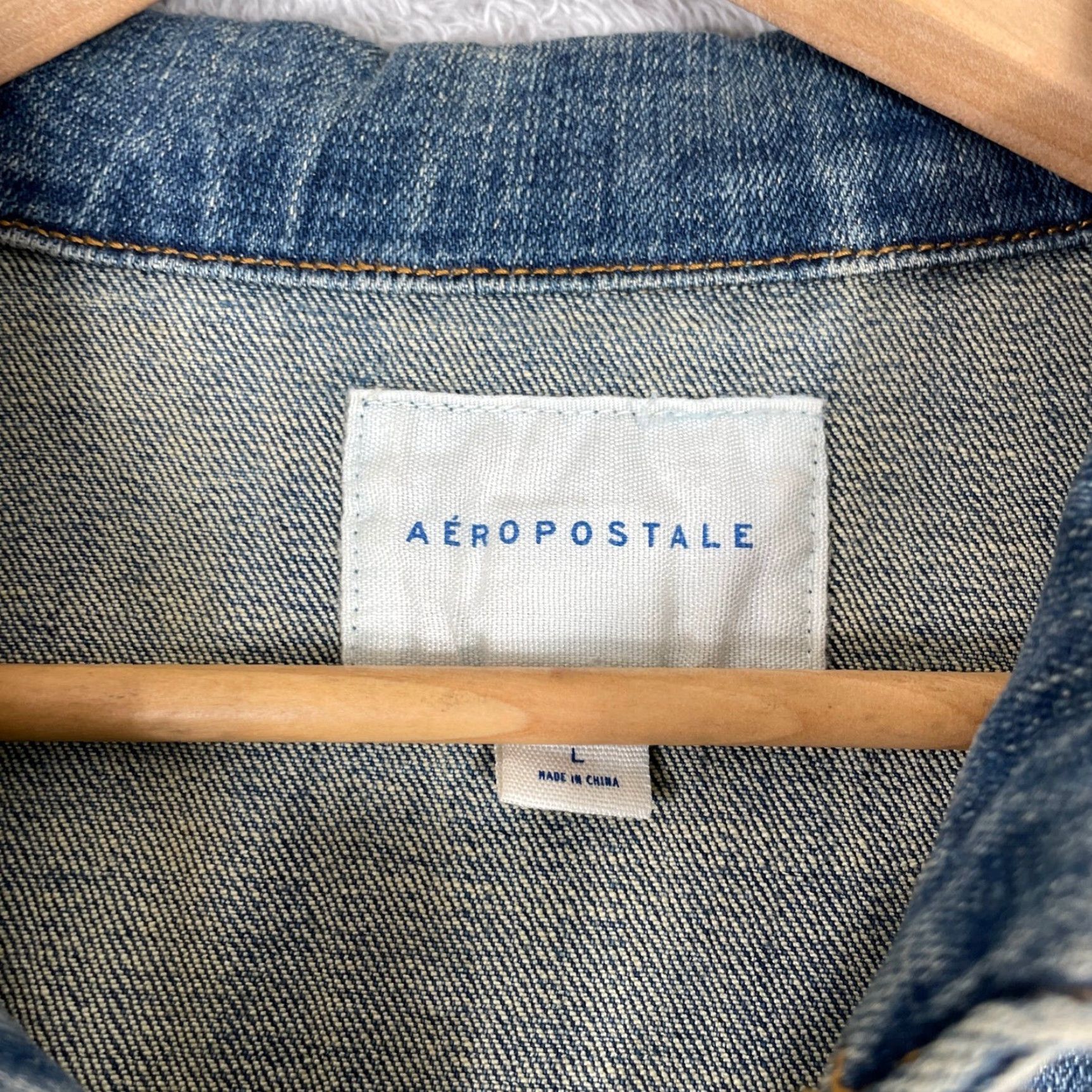 Aeropostale Aeropostale Denim Jacket Women L Blue Trucker Cotton Stretch Basic Jacket Bohemian Casual Everyday Vintage? No (omit) Size L / US 10 / IT 46 - 3 Thumbnail