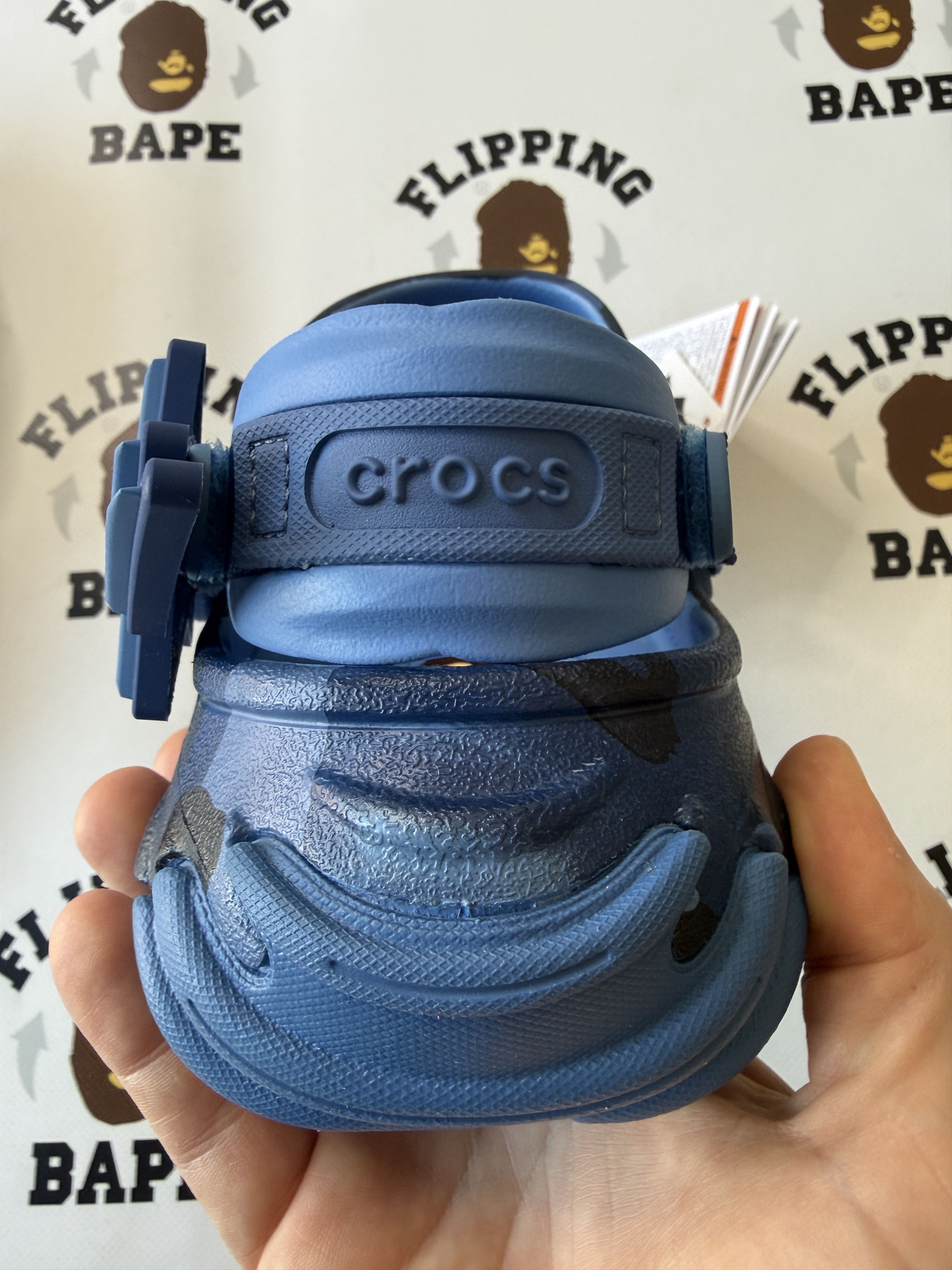 Bape × Crocs BAPE X CROCS ECHO NAVY Size US 11 / EU 44 - 10 Thumbnail
