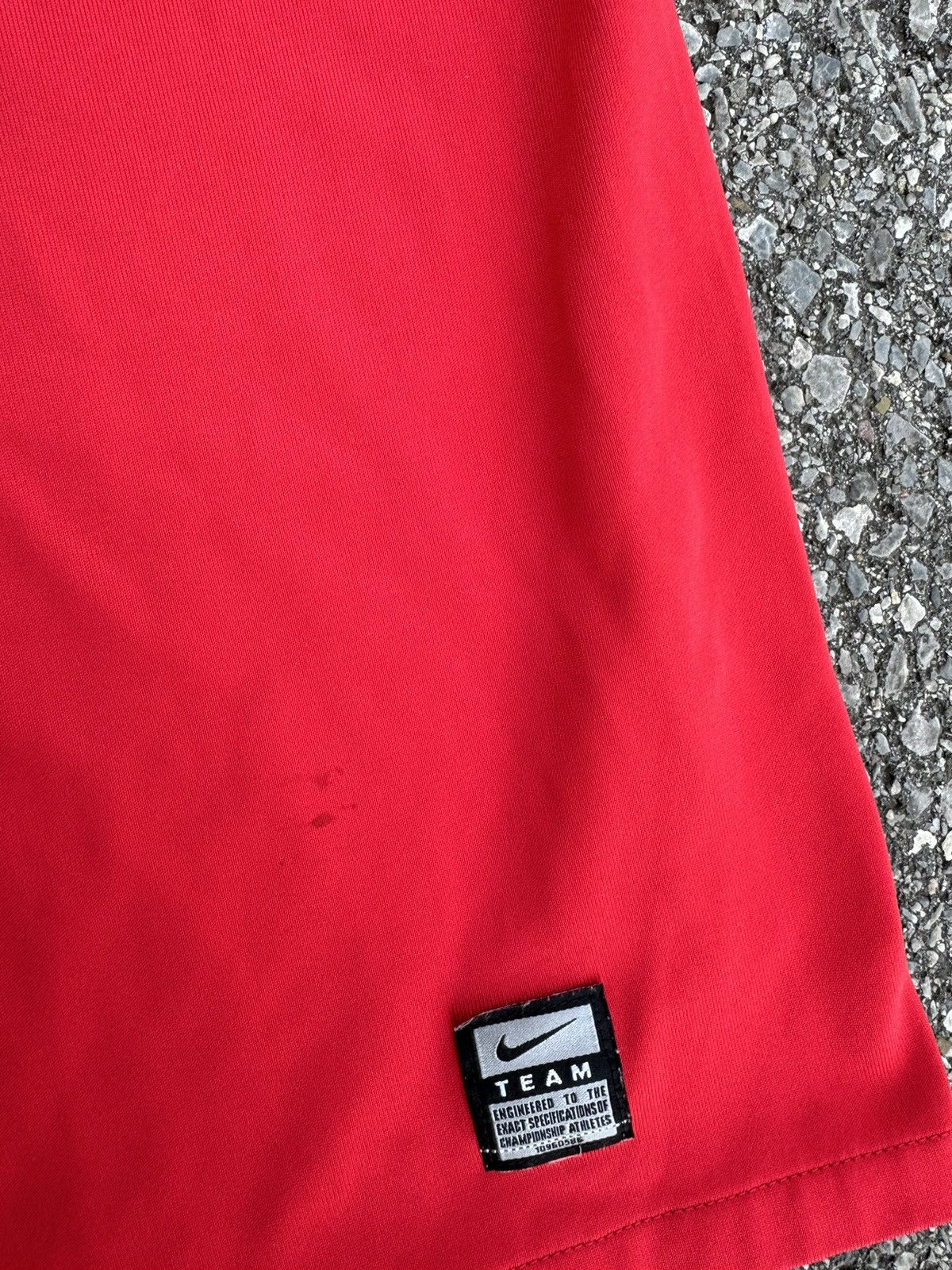 Nike Nike Manchester United F.C football jersey tees vintage logo Size US M / EU 48-50 / 2 - 5 Thumbnail
