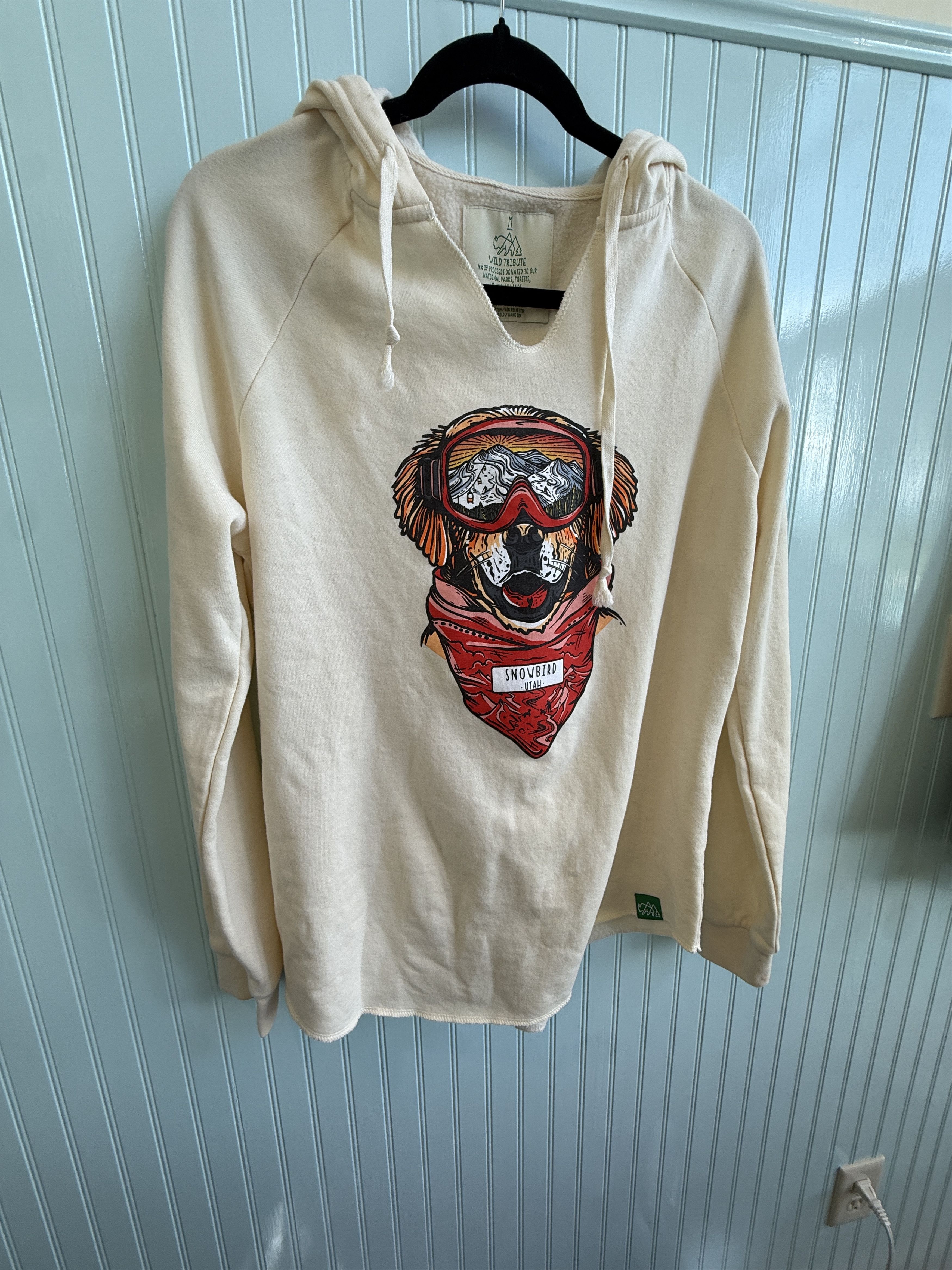 Other Wild Tribute Rescue Dog Snowbird, Utah light hoodie Size US M / EU 48-50 / 2 - 3 Thumbnail