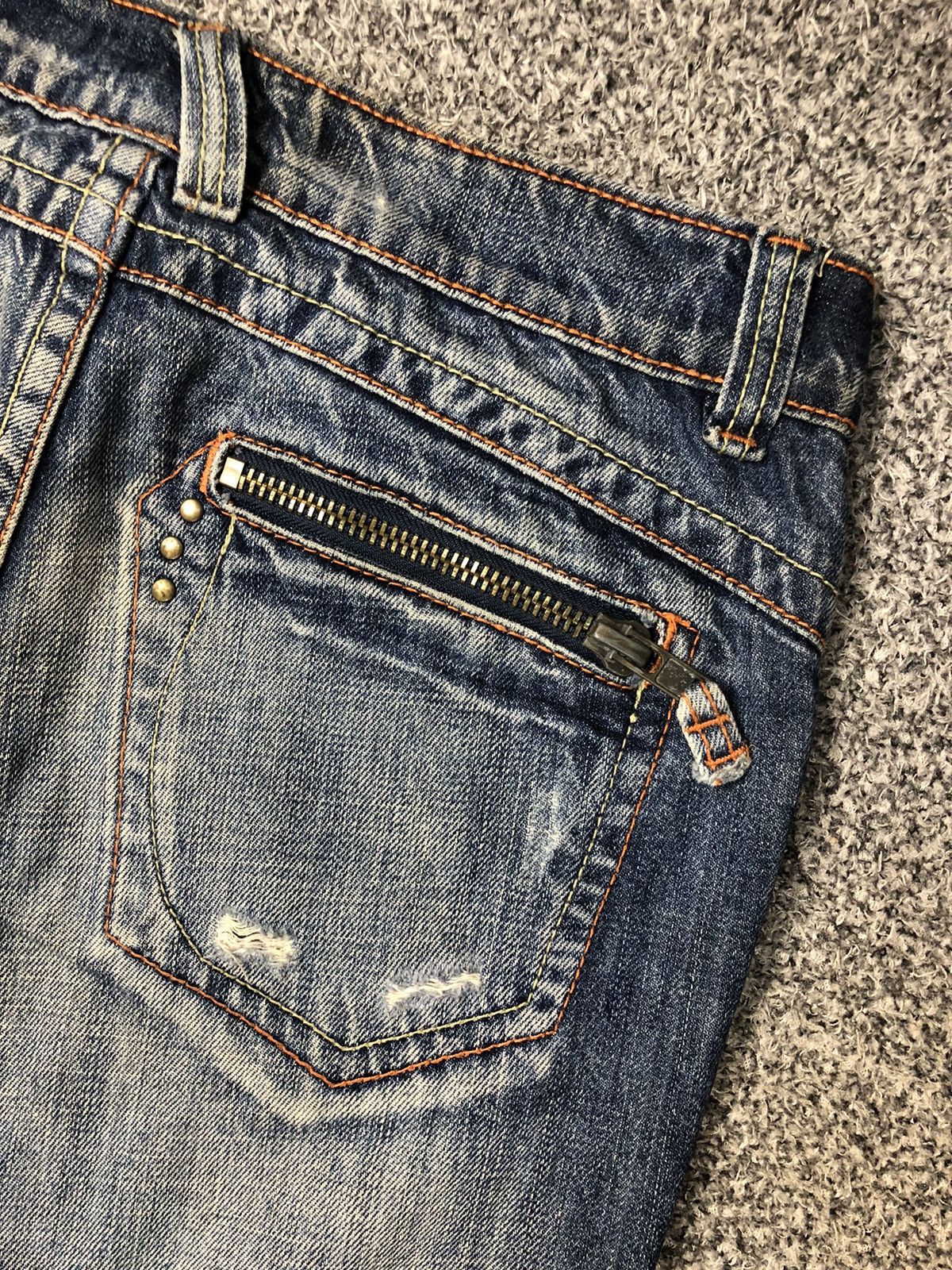 Japanese Brand Vintage Japanese Brands Nude Faded Flare Jeans Size 30" / US 8 / IT 44 - 19 Thumbnail