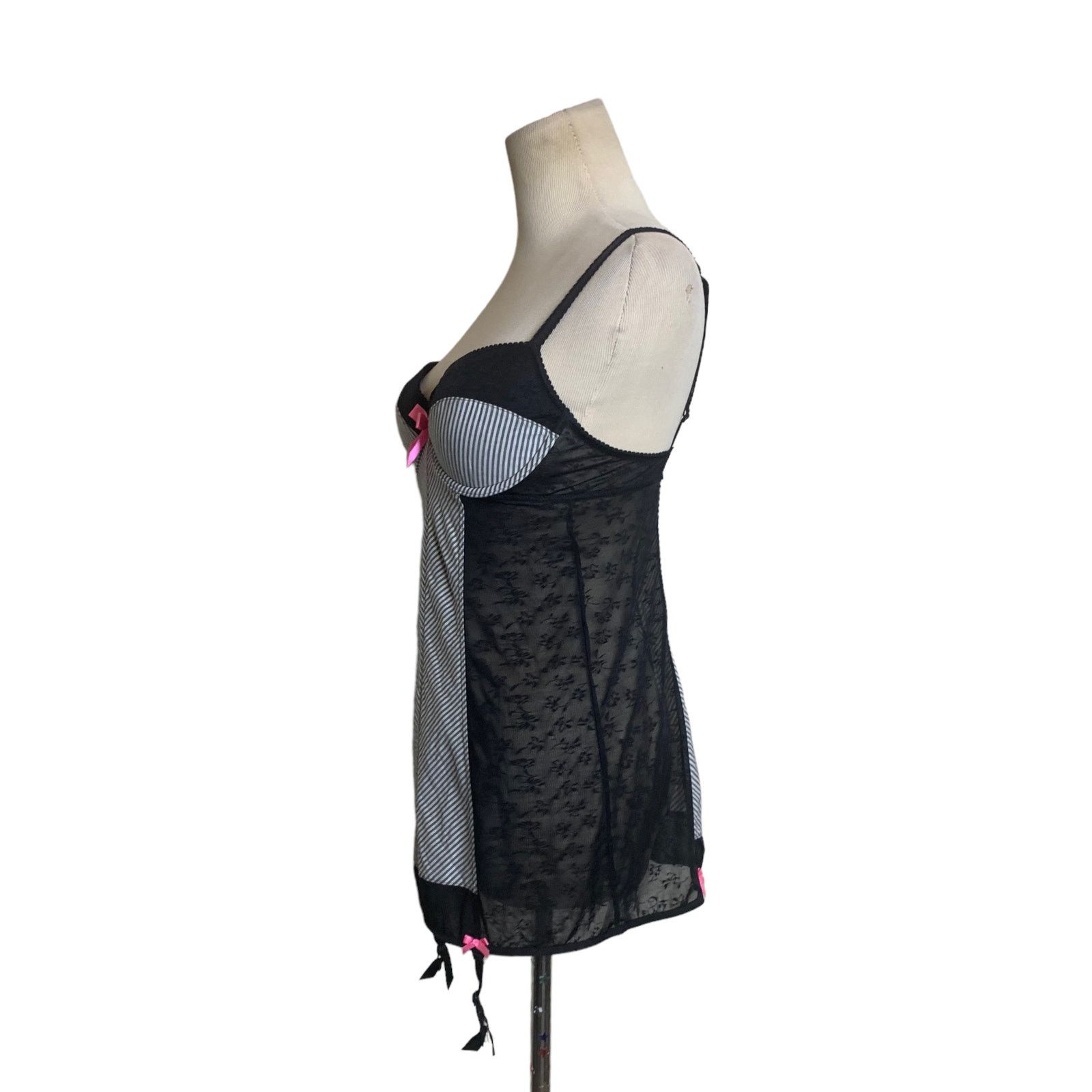 Victoria's Secret Victoria’s Secret black white color block slip size Medium Size ONE SIZE - 2 Thumbnail