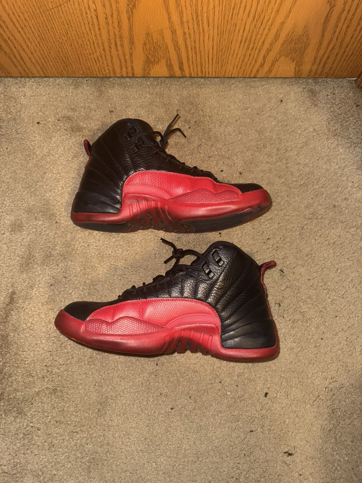 Jordan Brand × Nike Jordan Retro 12 ‘Flu Game’ (2016) Size US 10 / EU 43 - 2 Thumbnail