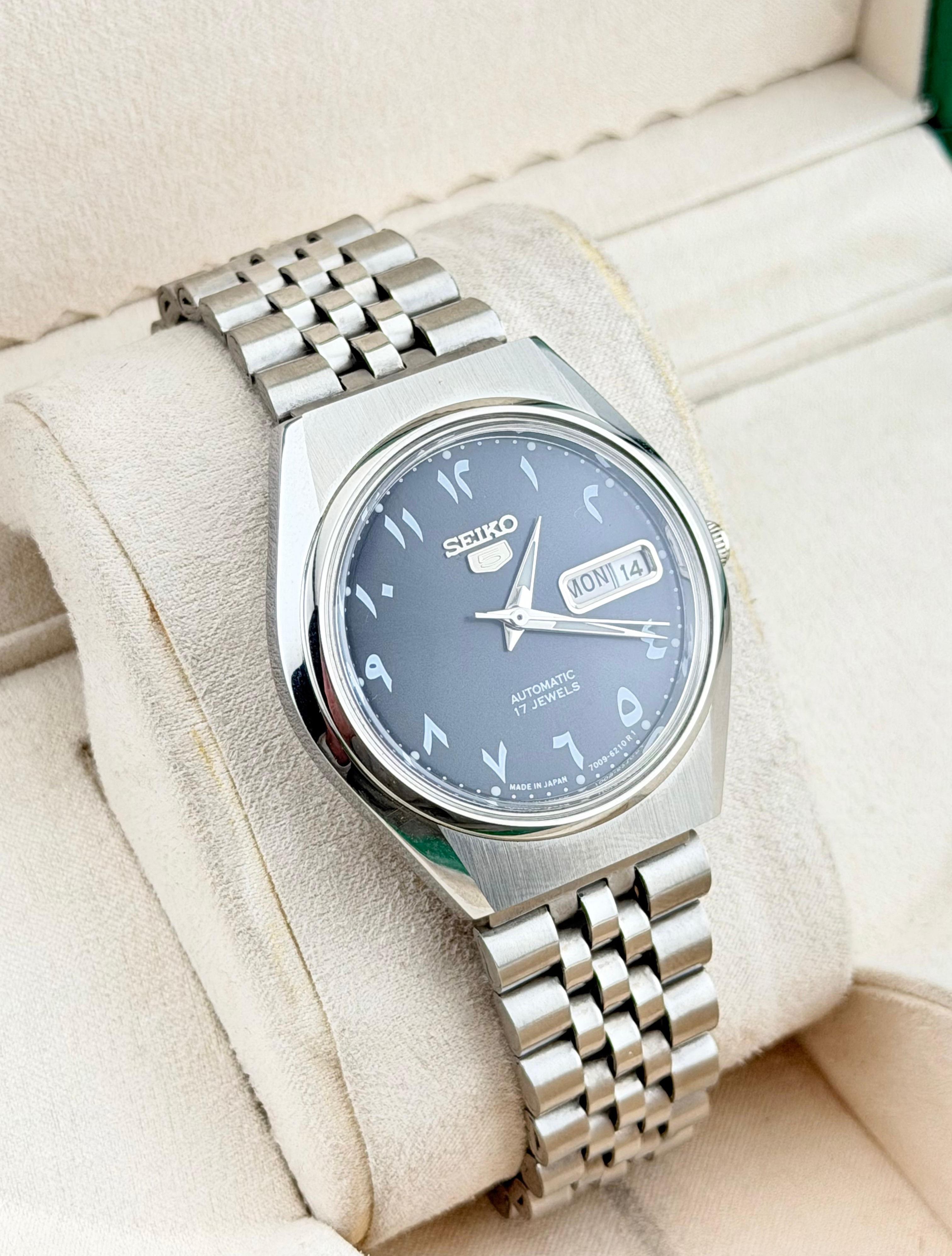 Seiko Elegant Men's Wrist Automatic Watch|Black Dial|Day-Date Size 36 - 9 Thumbnail