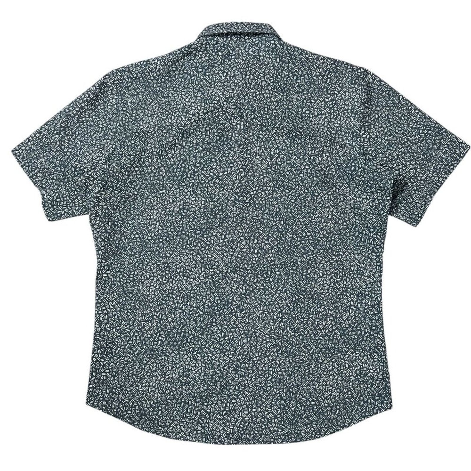 Lululemon Lululemon Down to the Wire Button Shirt Size M Navy Stretch Size US M / EU 48-50 / 2 - 2 Thumbnail