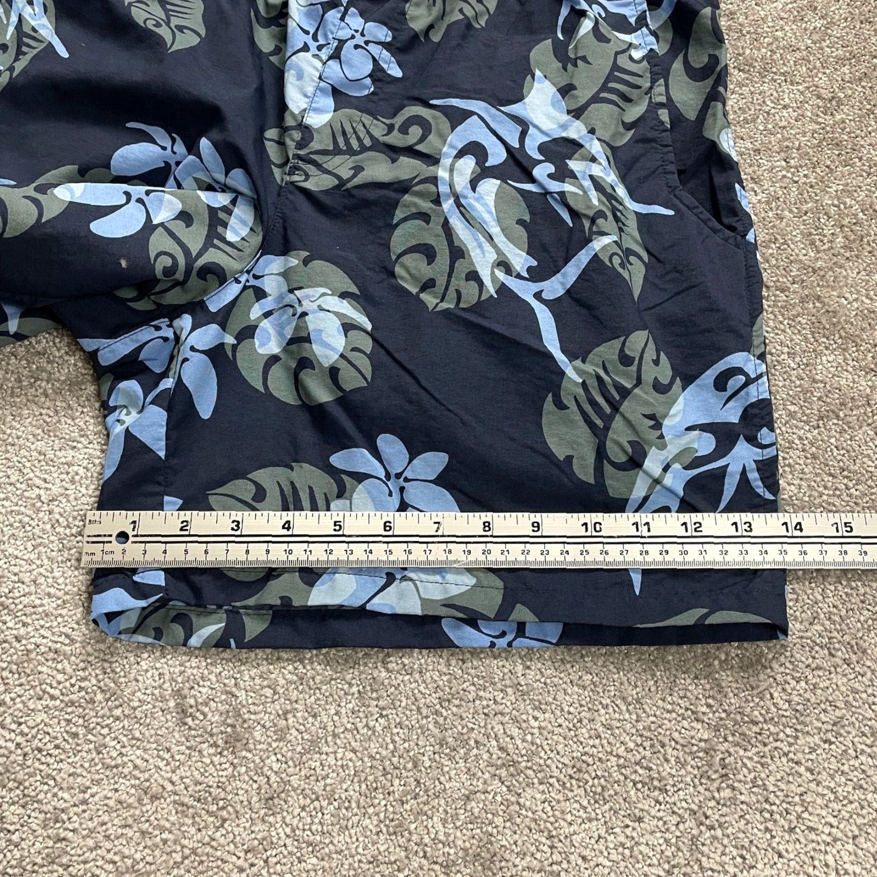Vintage Columbia PFG Omni Shade Super Backcast Water Shorts Mens Medium Floral Trunks Size US 33 - 7 Thumbnail