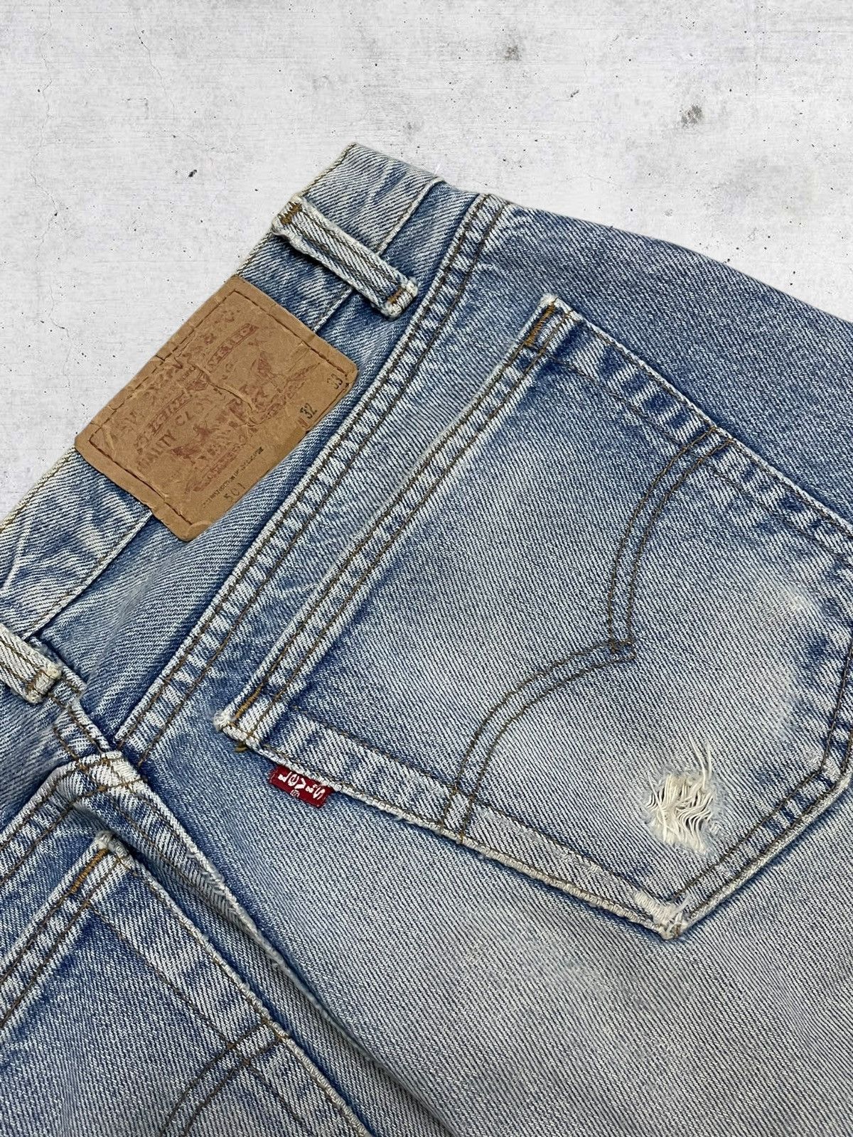 Levi's Vintage Clothing VINTAGE 501 LEVIS 90S DESIGNER OG DESIGN DISTRESSED DENIM Size US 29 - 16 Thumbnail