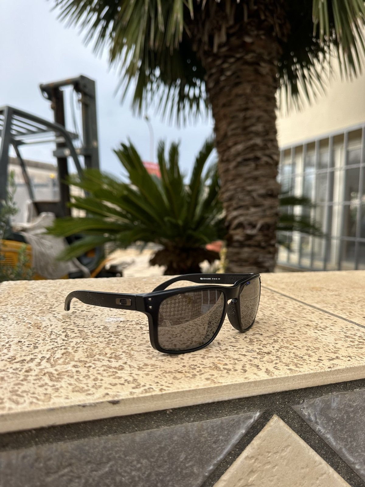 Oakley Oakley Sunglasses Black OO9102-D655 Size ONE SIZE - 1 Thumbnail