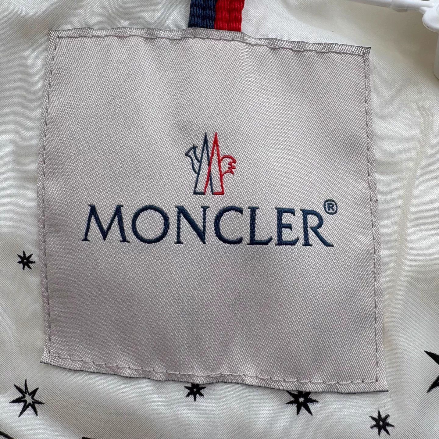 Moncler Moncler Fleece Pleated Silver X'mas Limited Down Jacket Size XL / US 12-14 / IT 48-50 - 3 Thumbnail