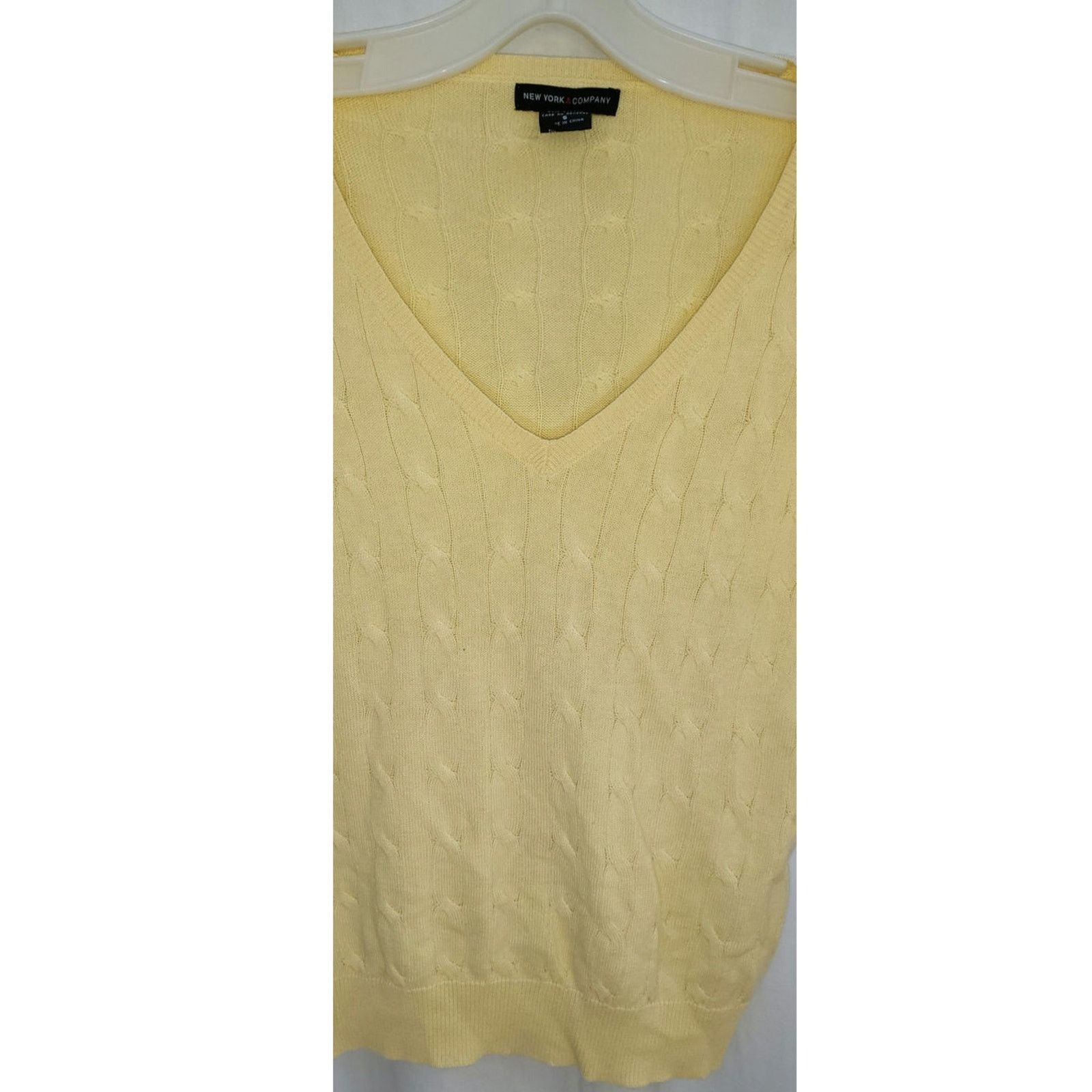 Other New York & Company Yellow V-Neck Sweater 3/4 Sleeve Petite S Size S / US 4 / IT 40 - 3 Thumbnail