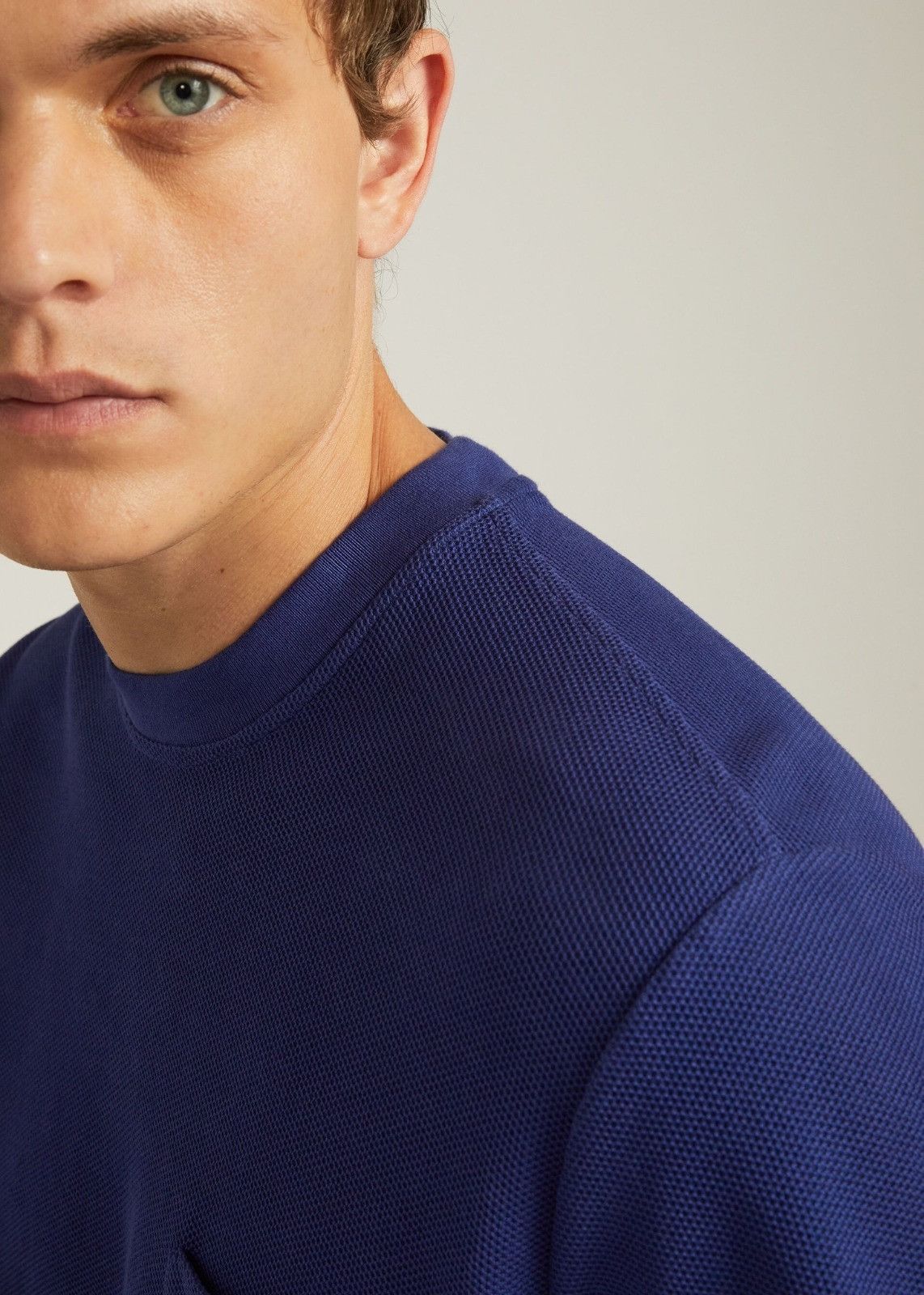 Loro Piana o1srvl11e0924 Girocollo Short Sleeve T-Shirt in Cobalt Blue Size US S / EU 44-46 / 1 - 4 Thumbnail
