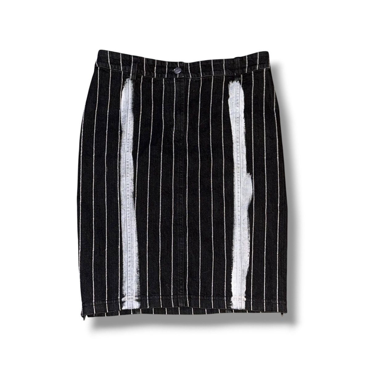 Gianfranco Ferre GianFranco Ferre black white pinstriped denim skirt Size 30" / US 8 / IT 44 - 1 Thumbnail