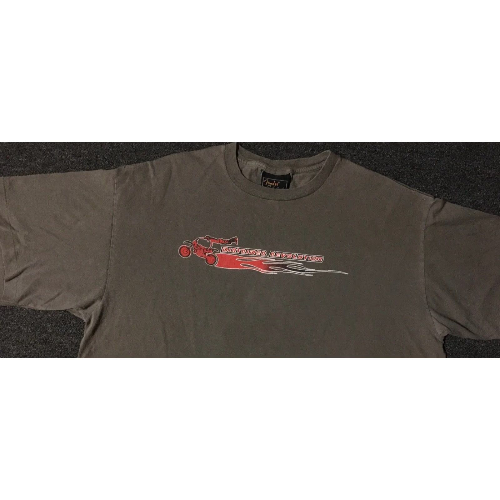 Vintage VINTAGE Dirtrider Revolution Motocross Flames Faded Shirt XL Gray 90s Skater Grunge USA MX Racing Dirt Bike Skate Single Stitch Mens T-Shirt Size US XL / EU 56 / 4 - 7 Thumbnail