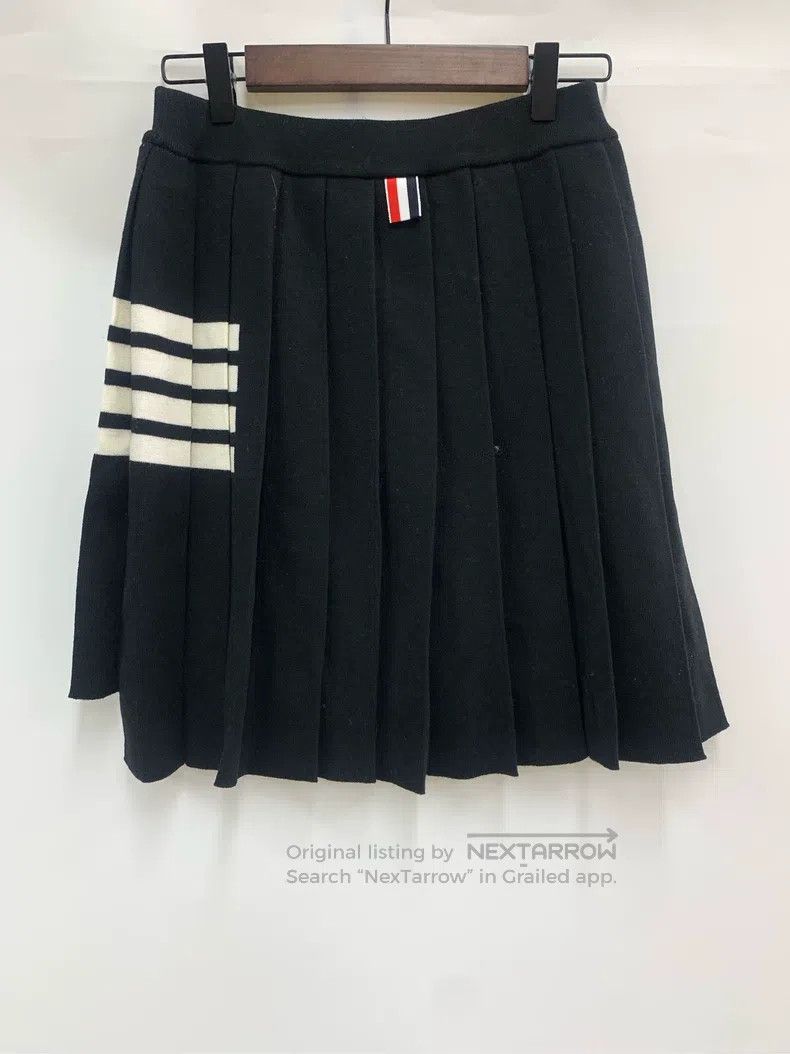 Thom Browne Thom Browne Black pleated skirt Size 25" / US 0 / IT 36 - 2 Thumbnail