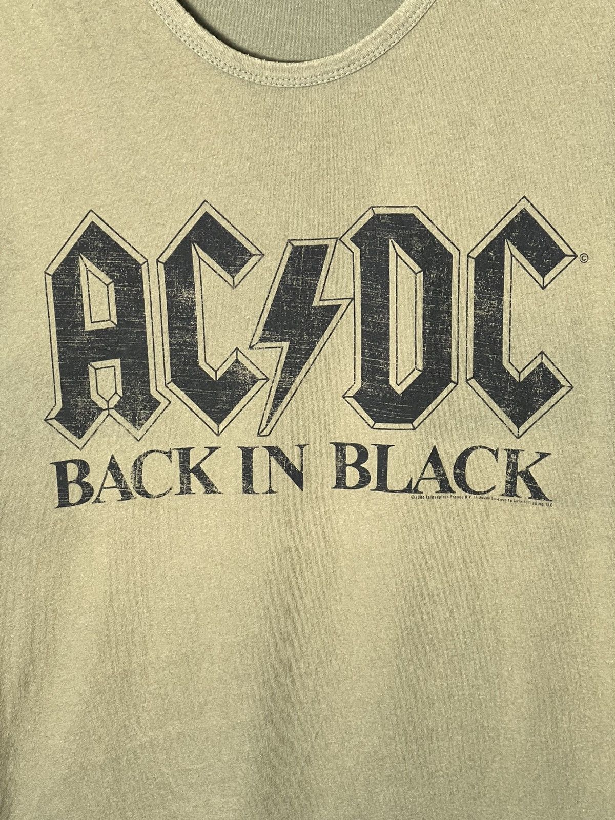AC/DC Vintage band Rock Ac/Dc Back In Black Tour 2004 Tank Top Tee Size US L / EU 52-54 / 3 - 2 Thumbnail