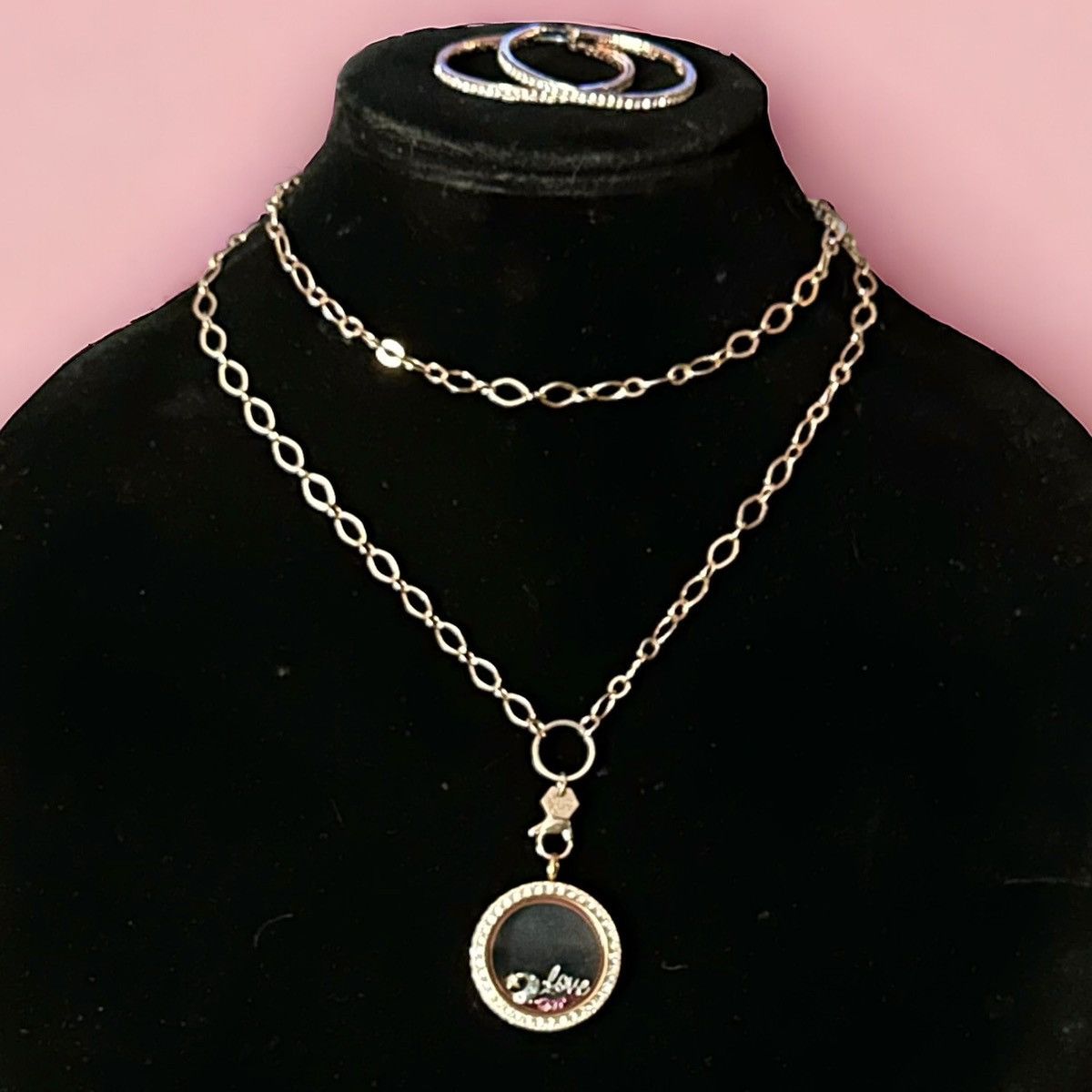 Other Origami Owl rose gold locket necklace and hoop earrings Size ONE SIZE - 1 Thumbnail