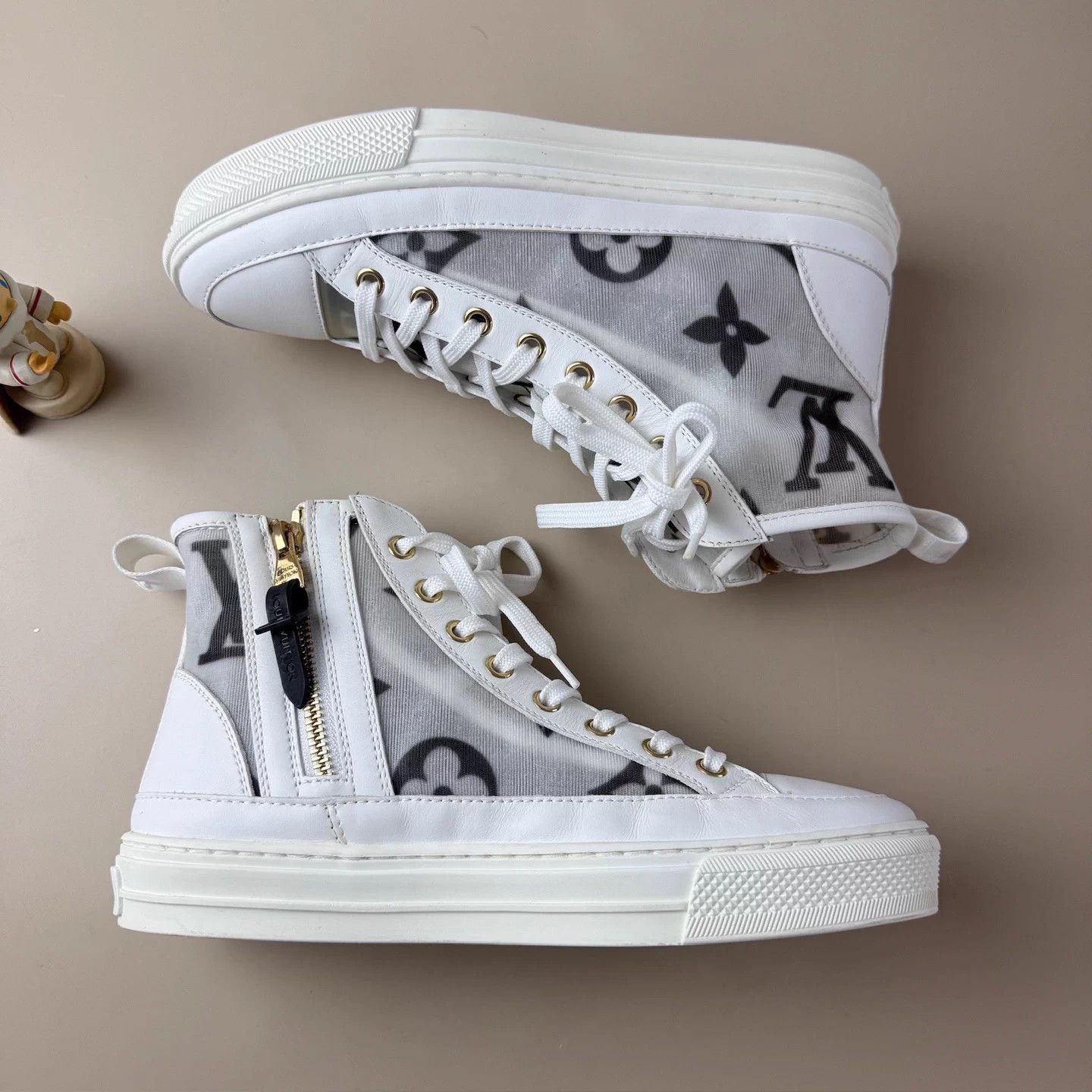 Louis Vuitton LV Black & White Monogram Zipper Sneakers EUR 36.5 Size US 5.5 / IT 35.5 - 4 Thumbnail