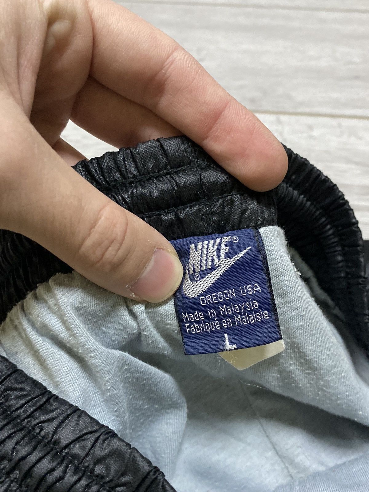 Nike Nike 80-90s vintage nylon pants swoosh Size US 34 / EU 50 - 3 Thumbnail