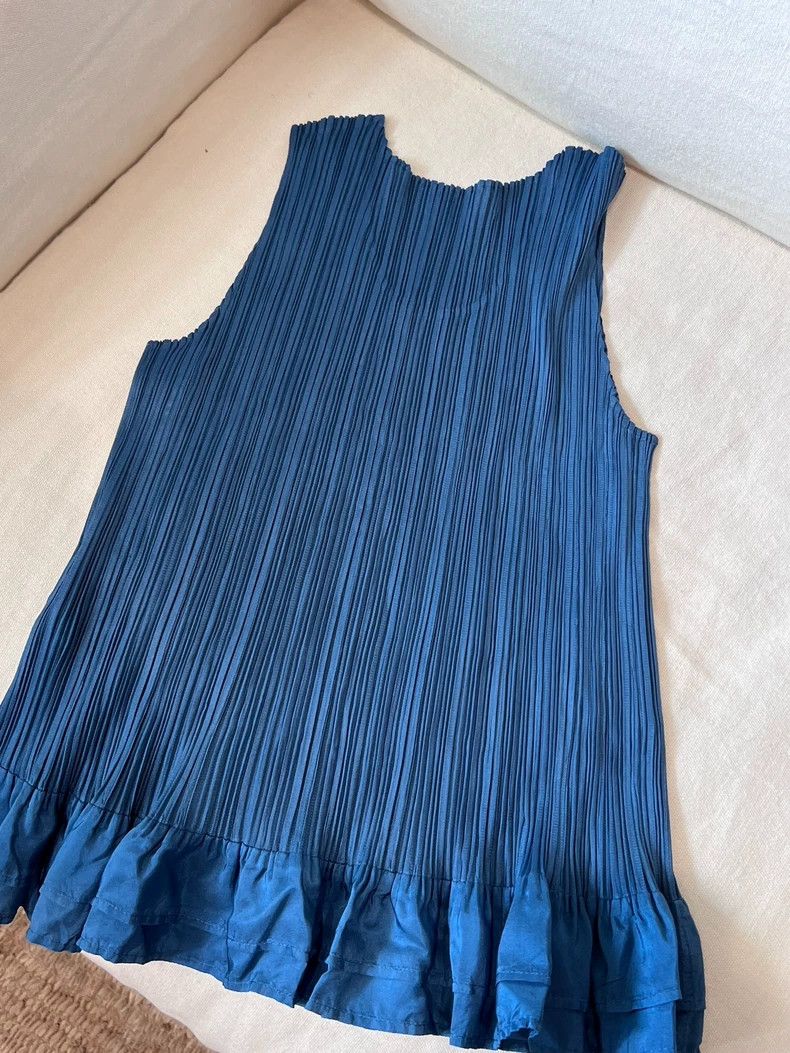 Issey Miyake Issey Miyake size:3 Blue top vest Size XS / US 0-2 / IT 36-38 - 7 Thumbnail