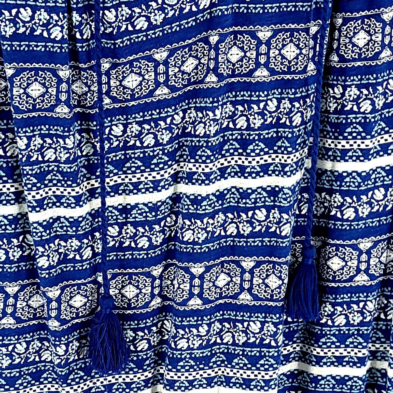 Lucky Brand Lucky Brand Blue Geometric Small V-Neck Blouse Sleeveless Size S / US 4 / IT 40 - 2 Thumbnail
