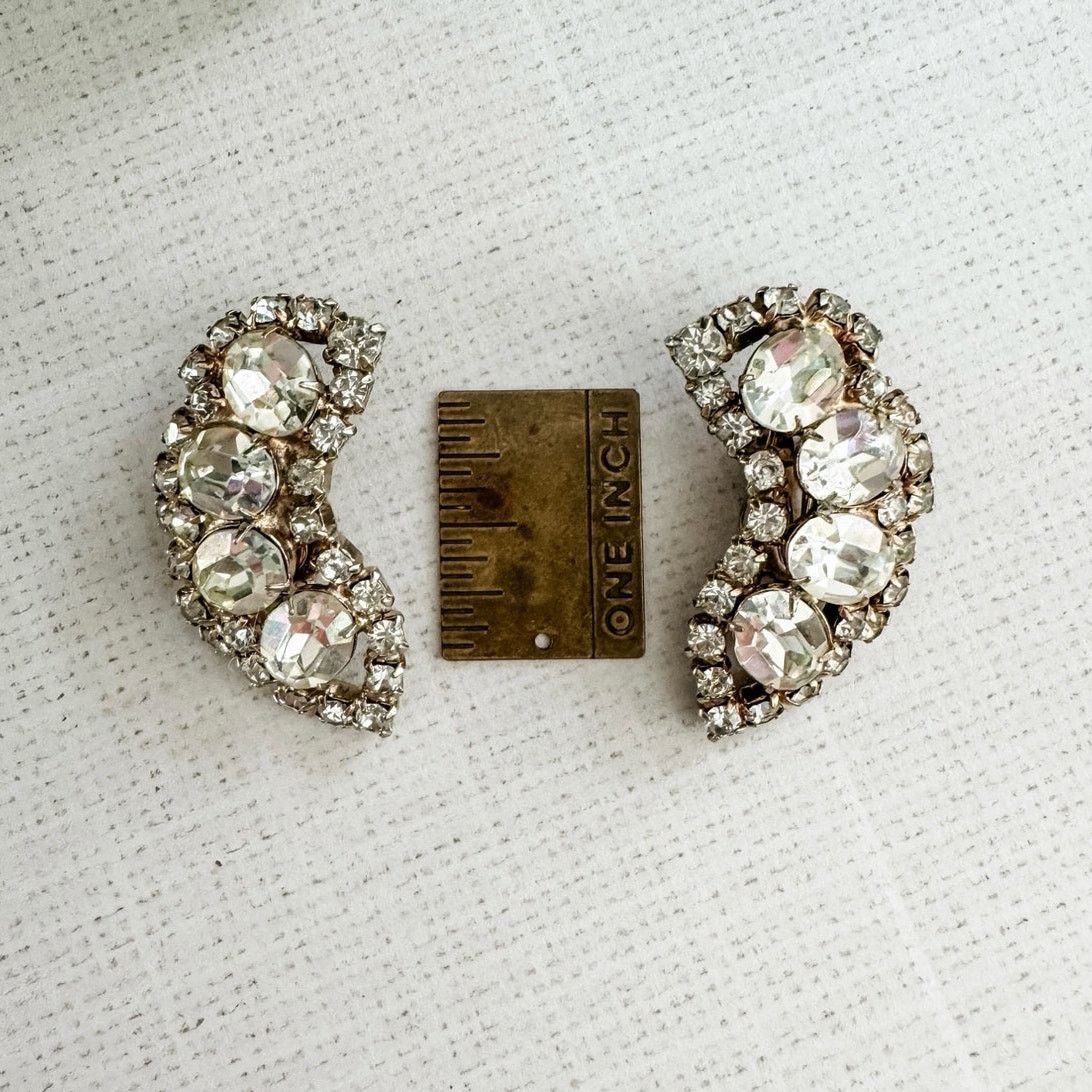 Vintage Vintage 50s 60s prong set rhinestone earrings clip back Size ONE SIZE - 3 Thumbnail