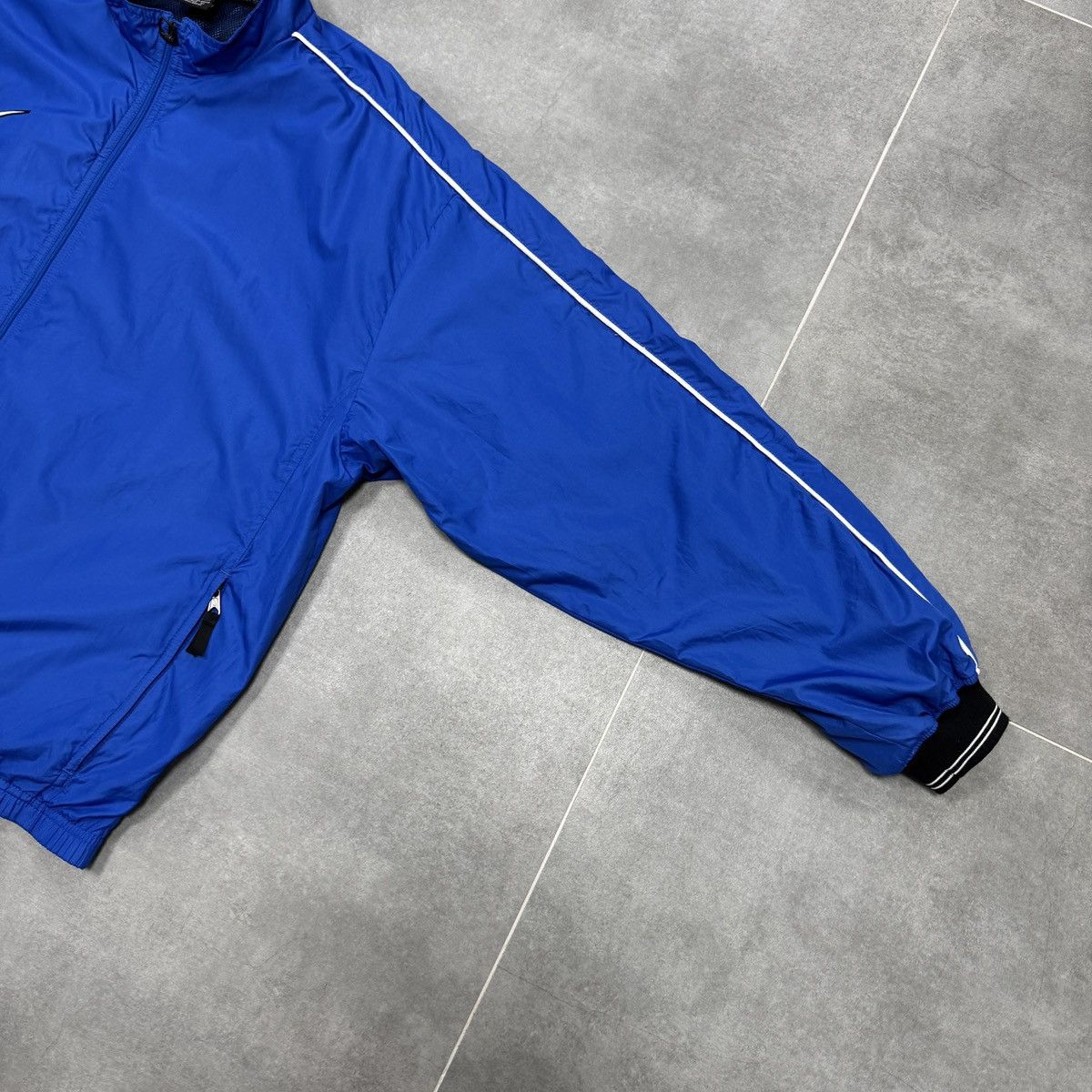 Nike × Vintage Vintage Nike Team Embroidered Logo Swoosh Track Jacket Size US L / EU 52-54 / 3 - 8 Thumbnail