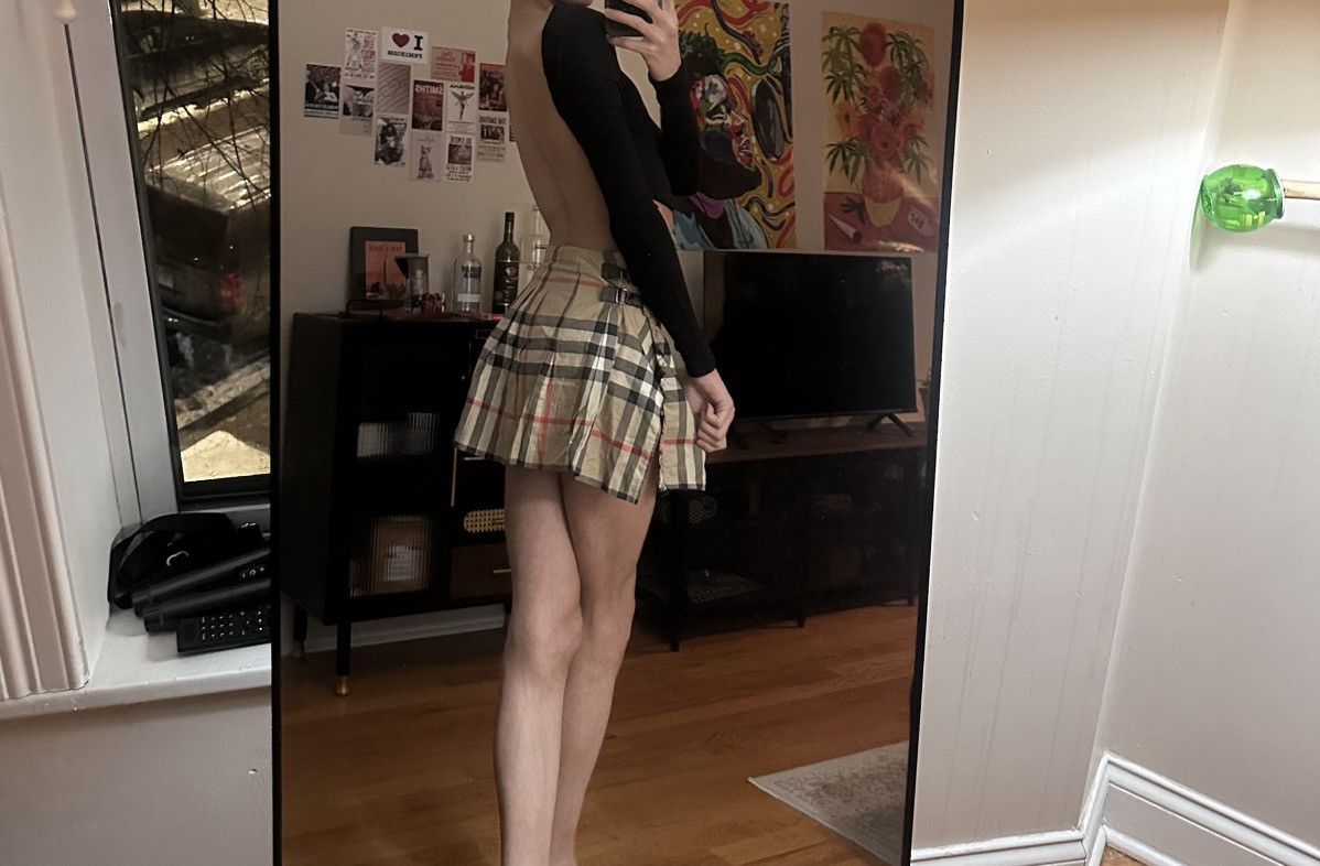 Burberry Vintage Burberry Nova check pleated skirt with belt Size 25" / US 0 / IT 36 - 5 Thumbnail