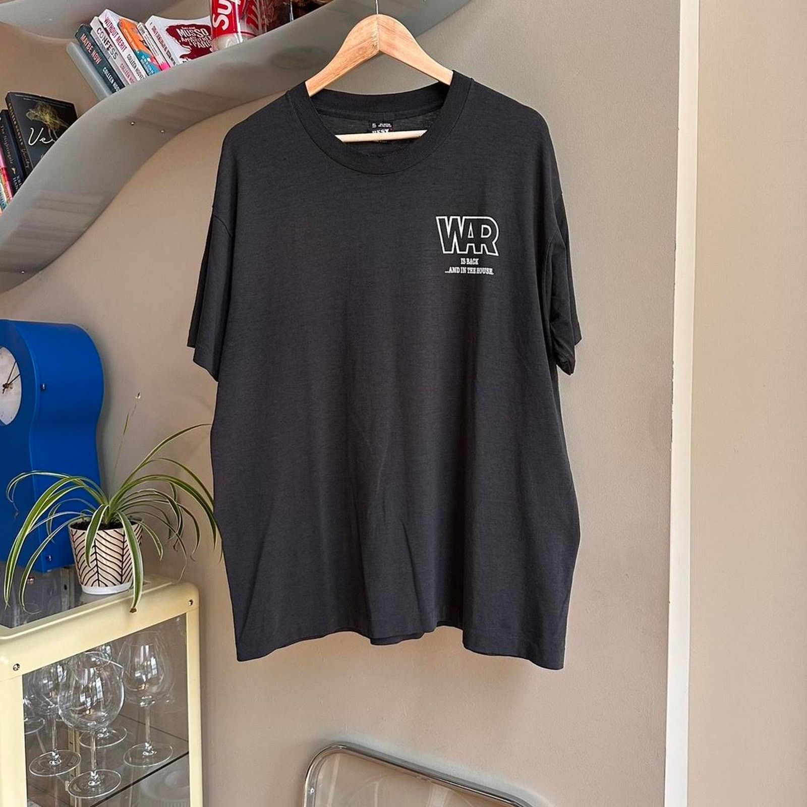 Fruit Of The Loom × Rap Tees × Vintage Vintage 1992/1993 Rap Declared War Shirt Size US XL / EU 56 / 4 - 1 Thumbnail