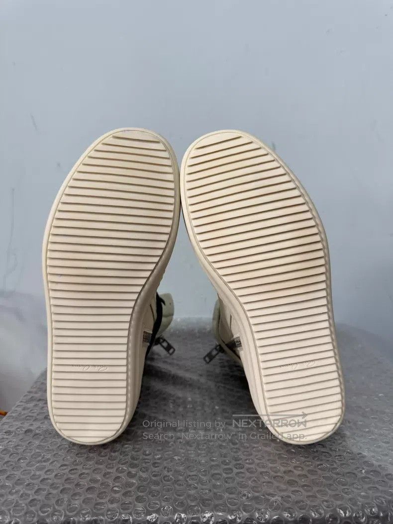 Rick Owens Rick Owens Main Line Pure White Inverted Triangle Size US 6 / EU 39 - 6 Thumbnail