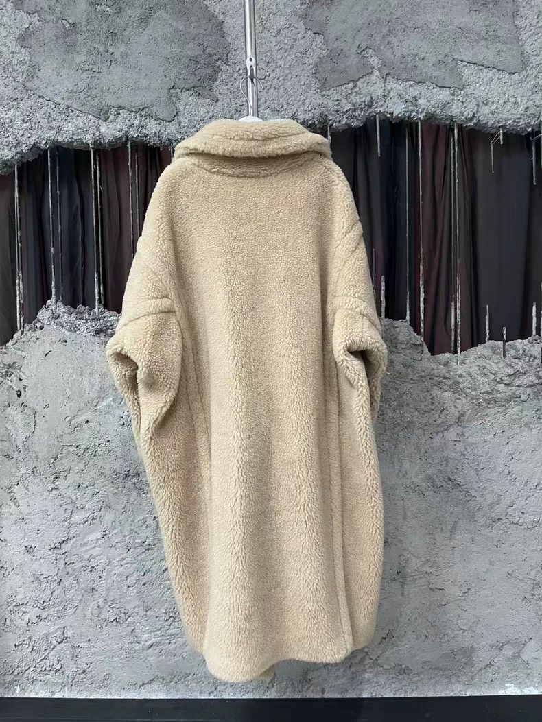 Max Mara Max Mara Gold Button Teddy Coat Size S / US 4 / IT 40 - 2 Thumbnail