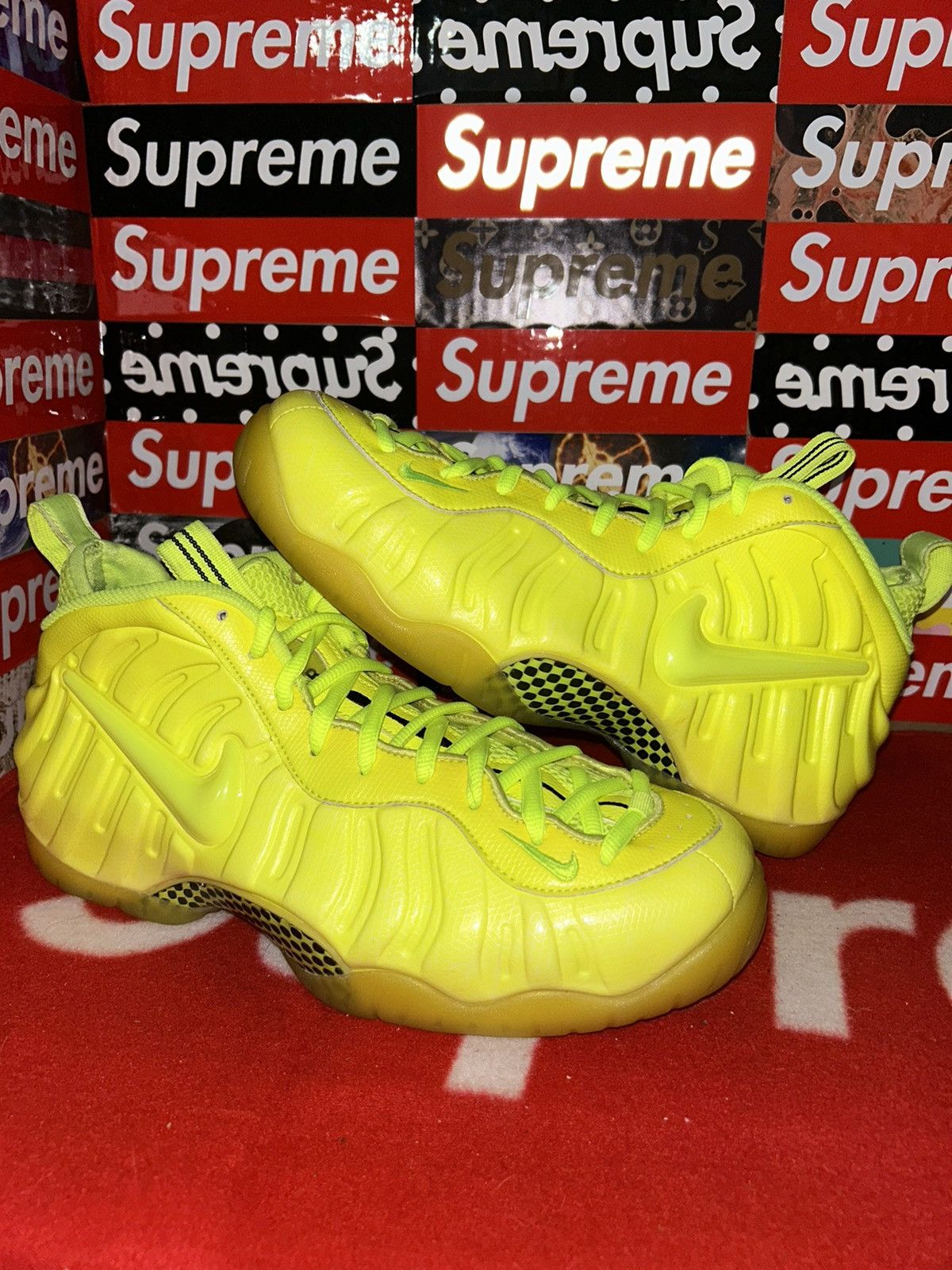 Nike Nike Air Foamposite Pro Volt 624041-700 size 12.5 Size US 12.5 / EU 45-46 - 1 Thumbnail