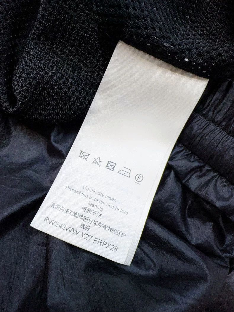 Louis Vuitton Louis Vuitton Black Monogram Casual Pants- Size 33" - 6 Thumbnail